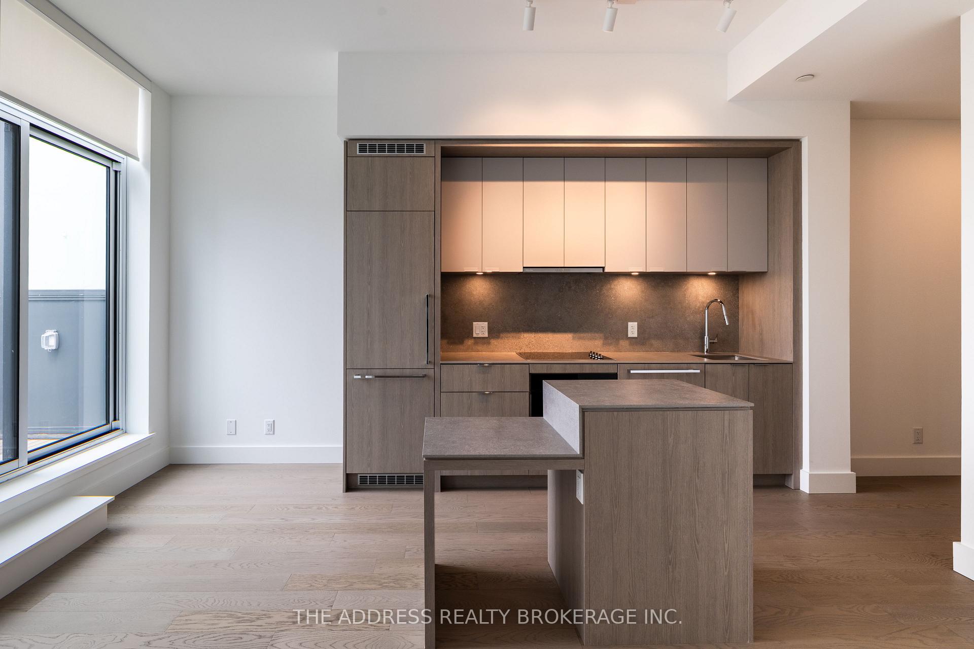 Photo 12 of Unit 1106, 6 Greenbriar Road, North York, Bayview Village — HOMEH