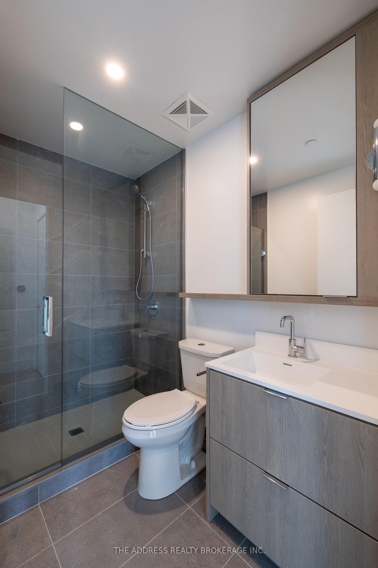 Photo 15 of Unit 1106, 6 Greenbriar Road, North York, Bayview Village — HOMEH