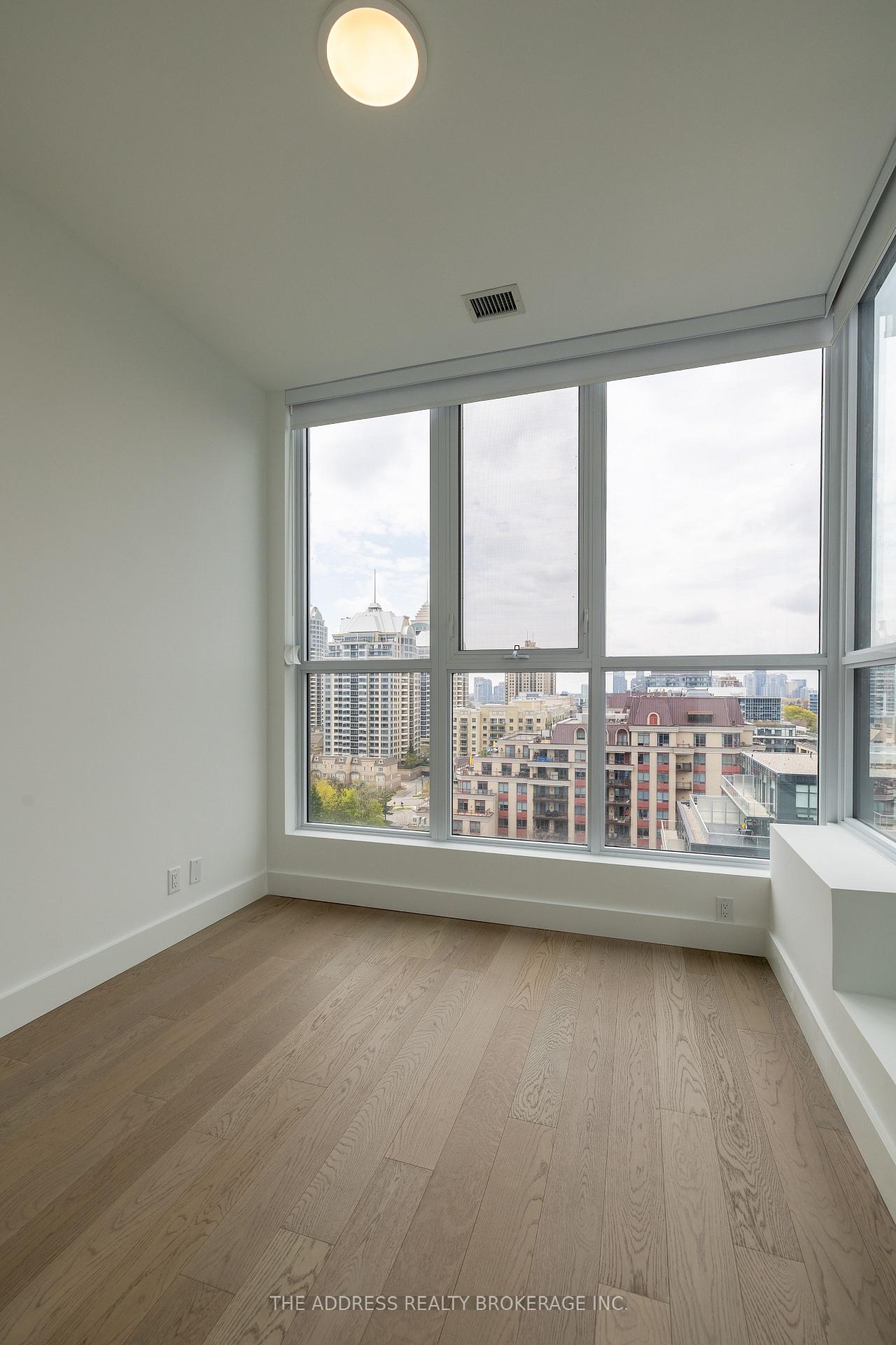 Photo 17 of Unit 1106, 6 Greenbriar Road, North York, Bayview Village — HOMEH