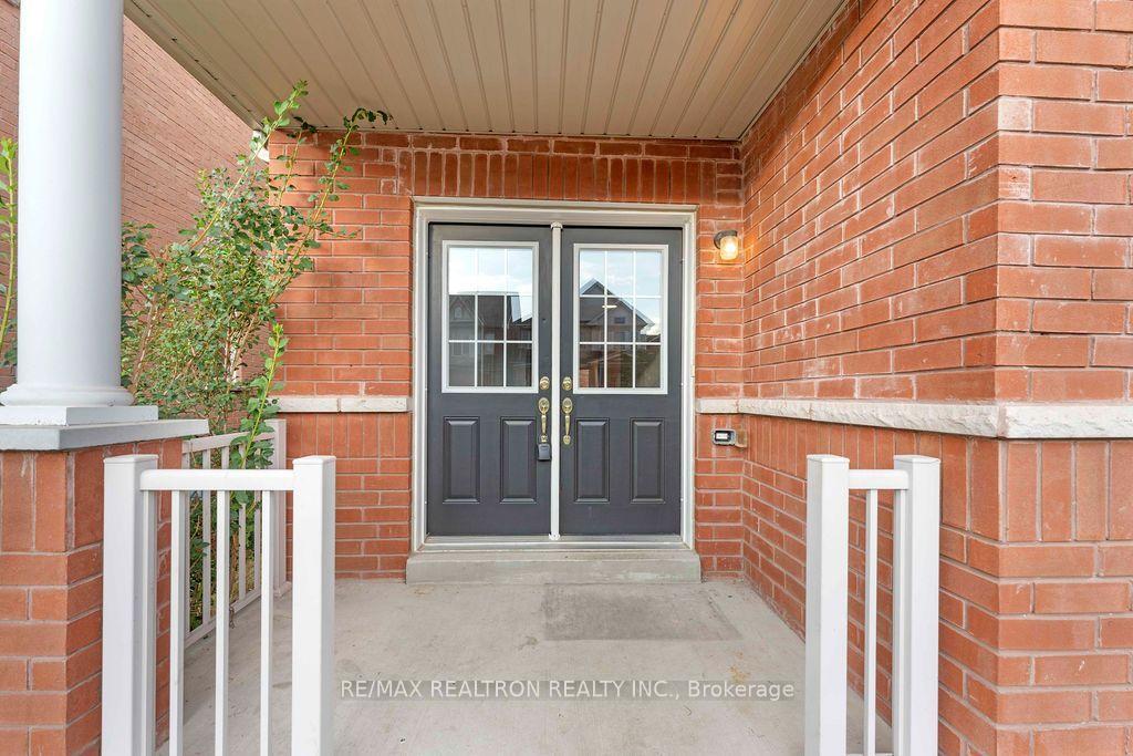 Photo 4 of 55 Drum Street, Whitchurch-Stouffville, Stouffville — HOMEH