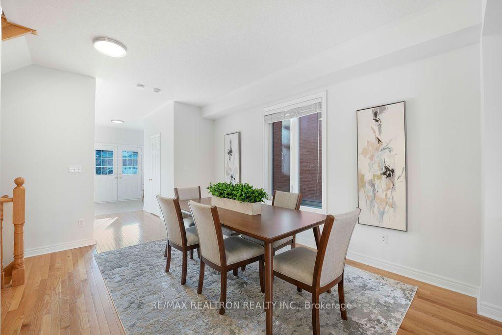 Photo 8 of 55 Drum Street, Whitchurch-Stouffville, Stouffville — HOMEH