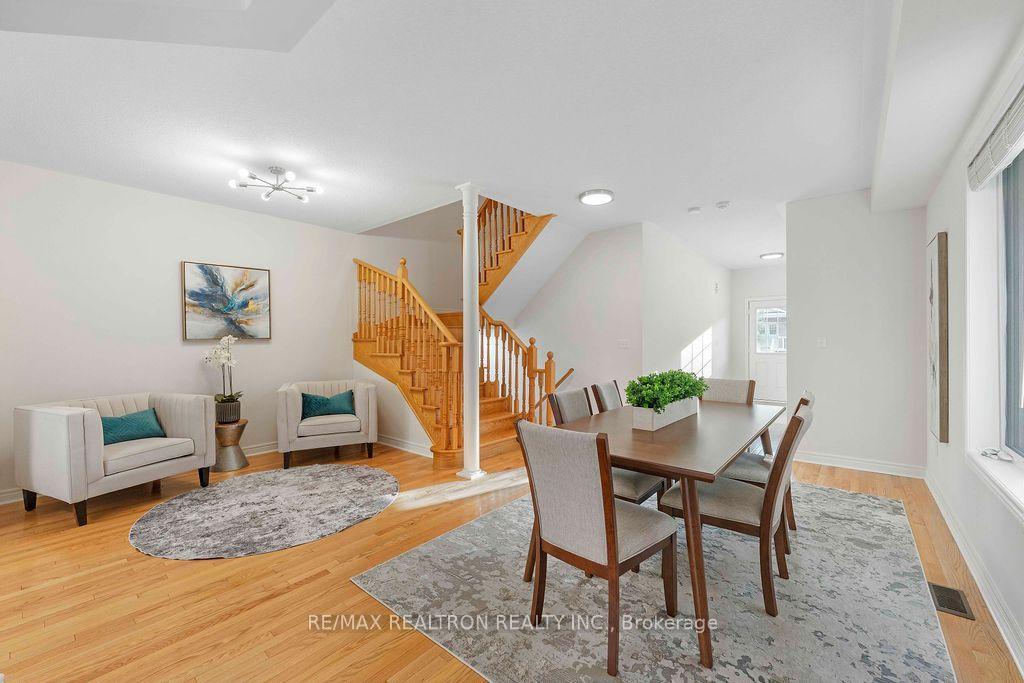 Photo 10 of 55 Drum Street, Whitchurch-Stouffville, Stouffville — HOMEH