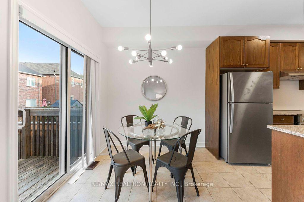Photo 16 of 55 Drum Street, Whitchurch-Stouffville, Stouffville — HOMEH