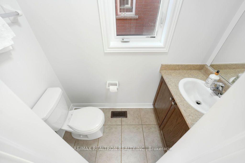 Photo 22 of 55 Drum Street, Whitchurch-Stouffville, Stouffville — HOMEH
