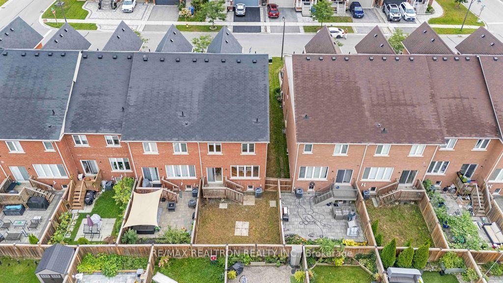 Photo 43 of 55 Drum Street, Whitchurch-Stouffville, Stouffville — HOMEH