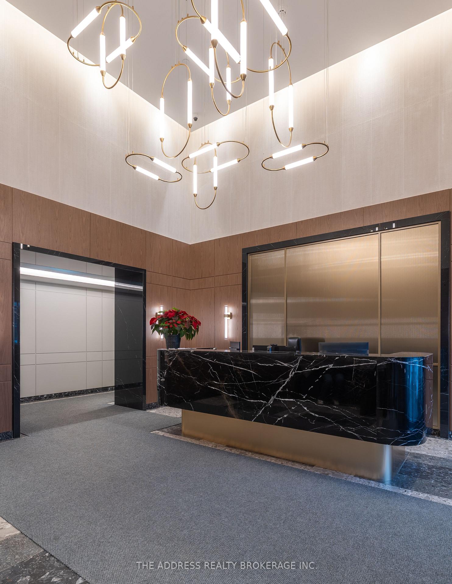 Photo 2 of Unit 1020, 6 Greenbriar Road, North York, Bayview Village — HOMEH
