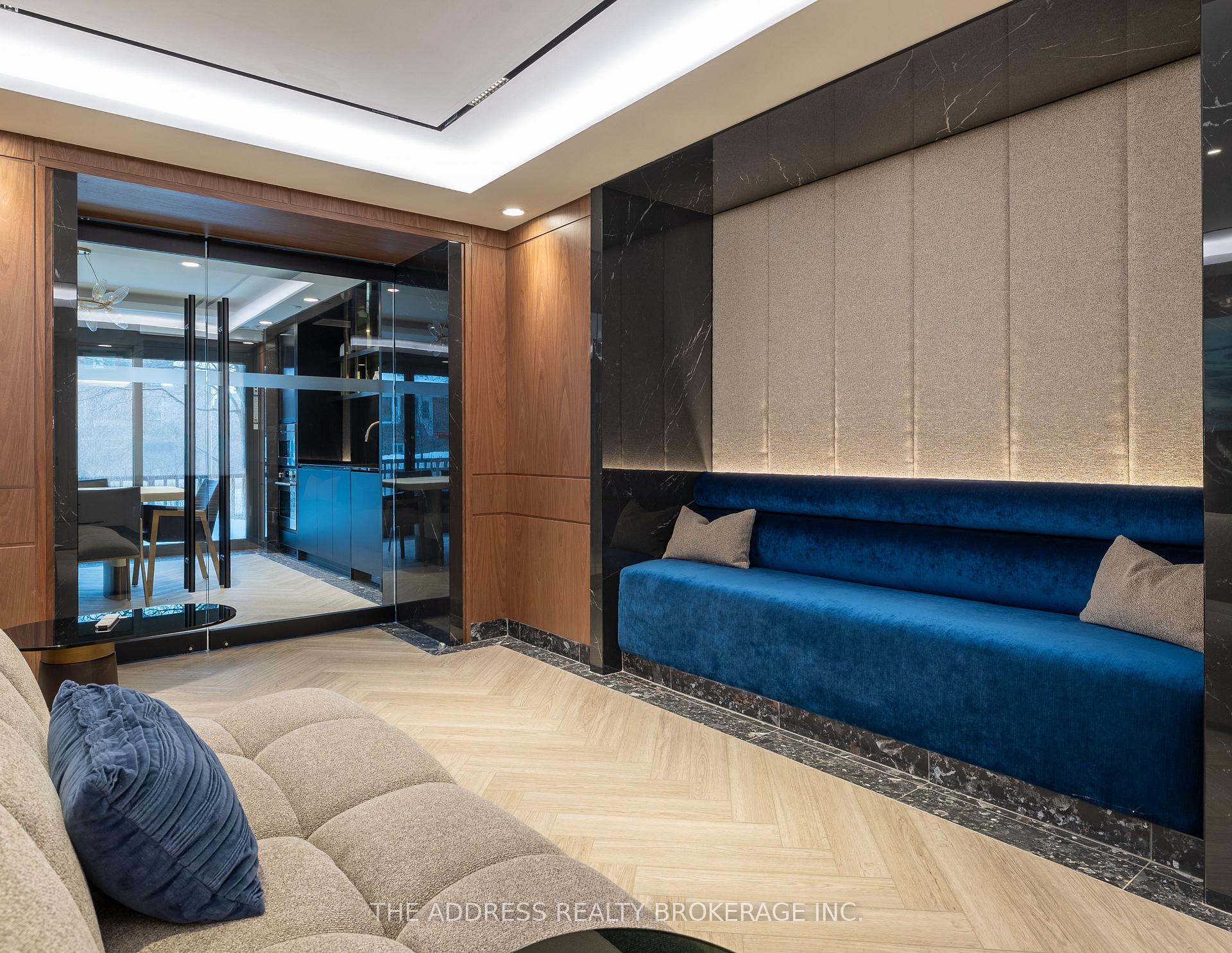 Photo 8 of Unit 1020, 6 Greenbriar Road, North York, Bayview Village — HOMEH