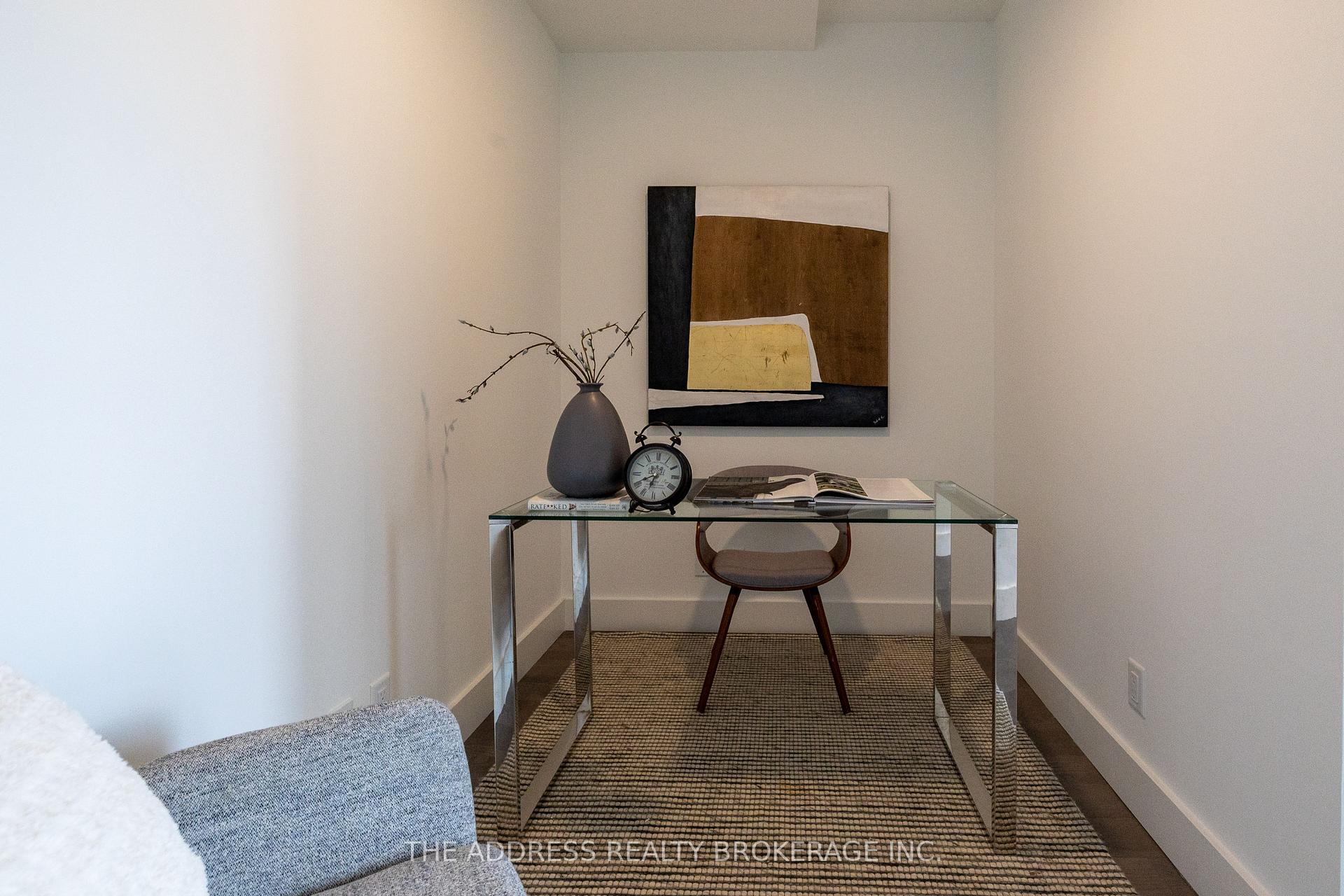 Photo 11 of Unit 1020, 6 Greenbriar Road, North York, Bayview Village — HOMEH