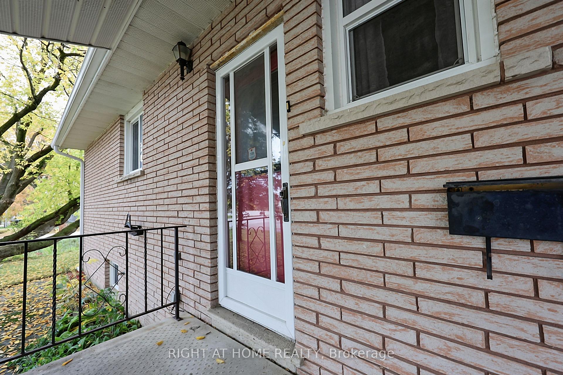 Photo 9 of 1080 County Road 42, Clearview, Stayner — HOMEH