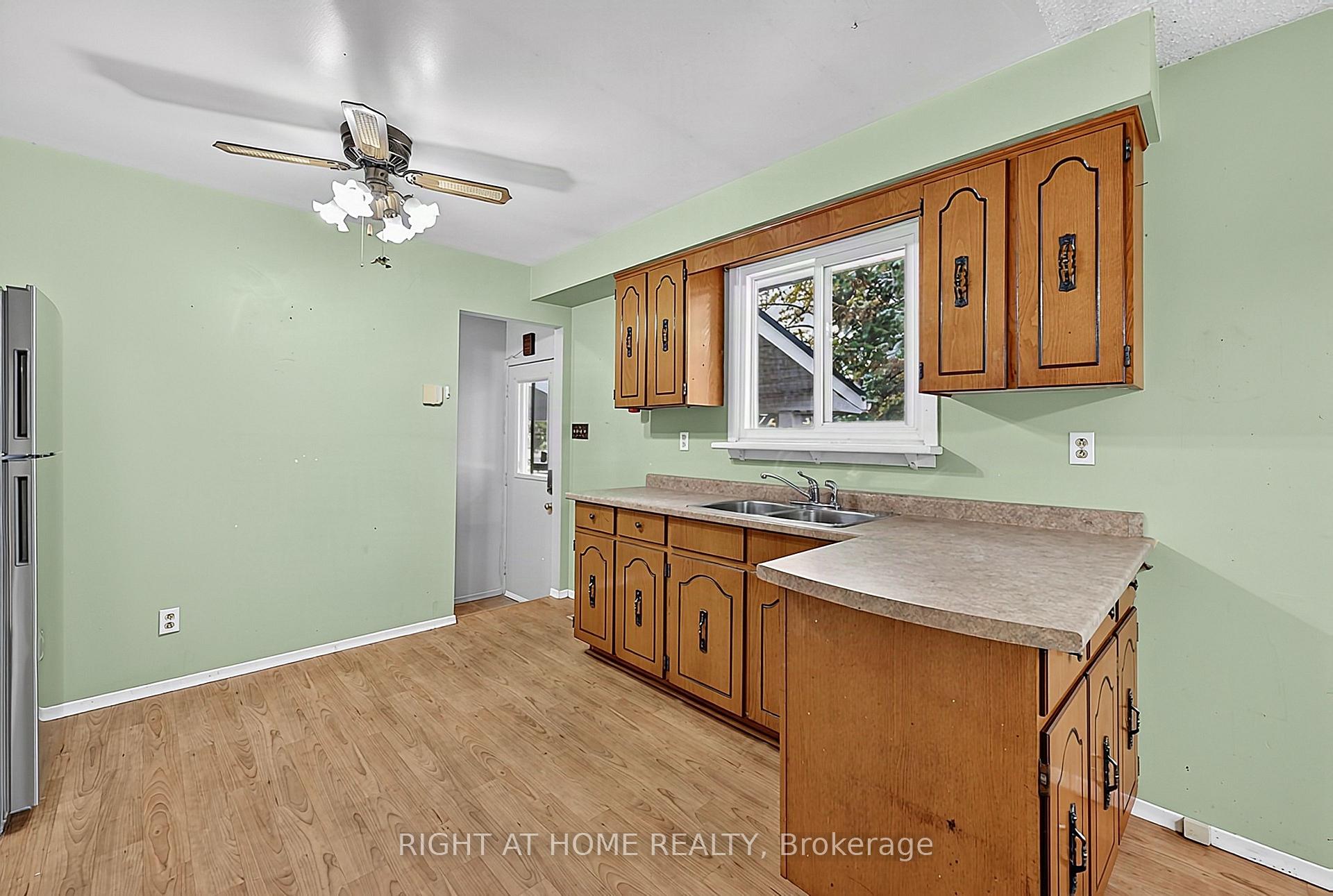 Photo 19 of 1080 County Road 42, Clearview, Stayner — HOMEH