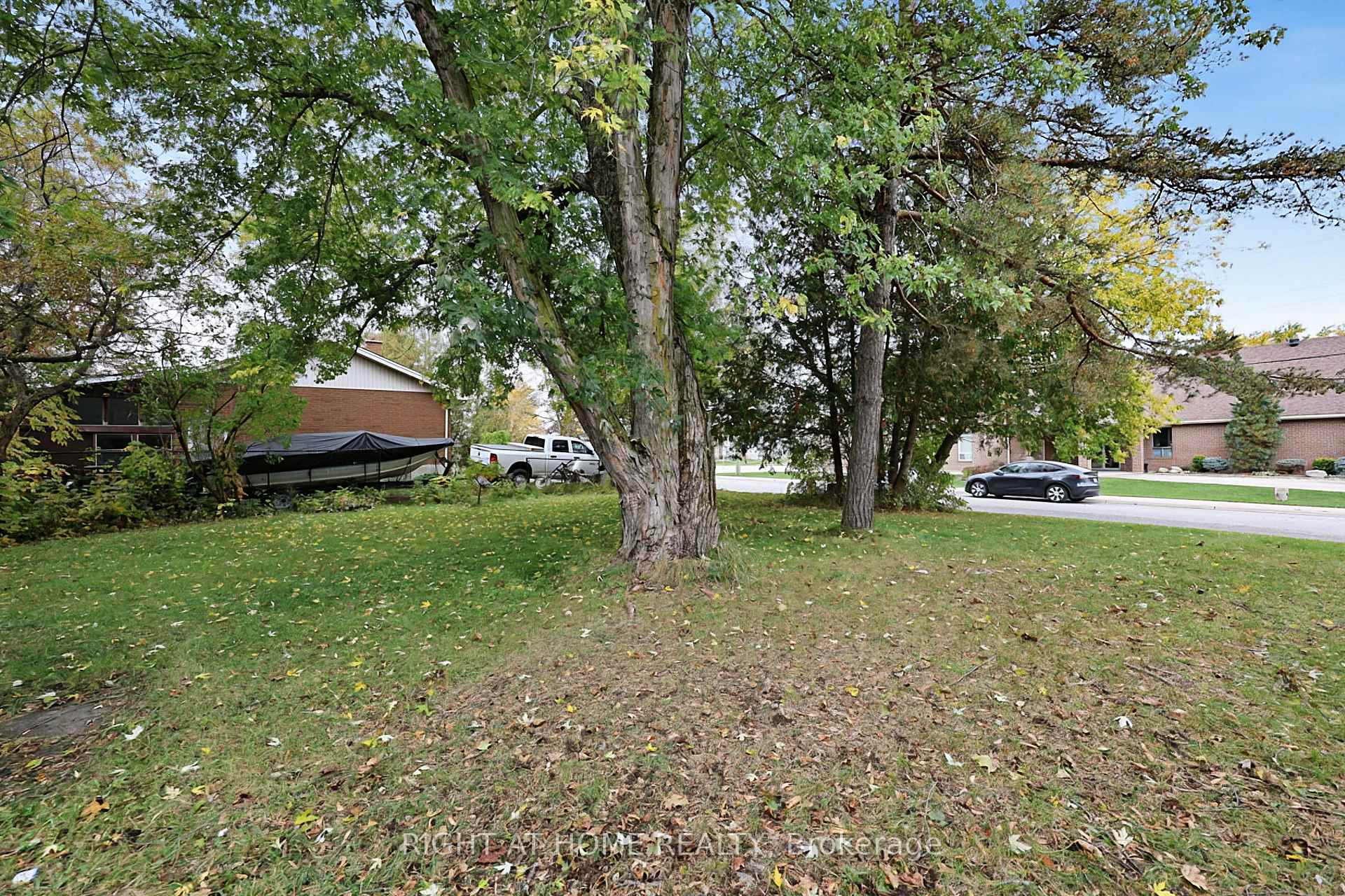 Photo 49 of 1080 County Road 42, Clearview, Stayner — HOMEH