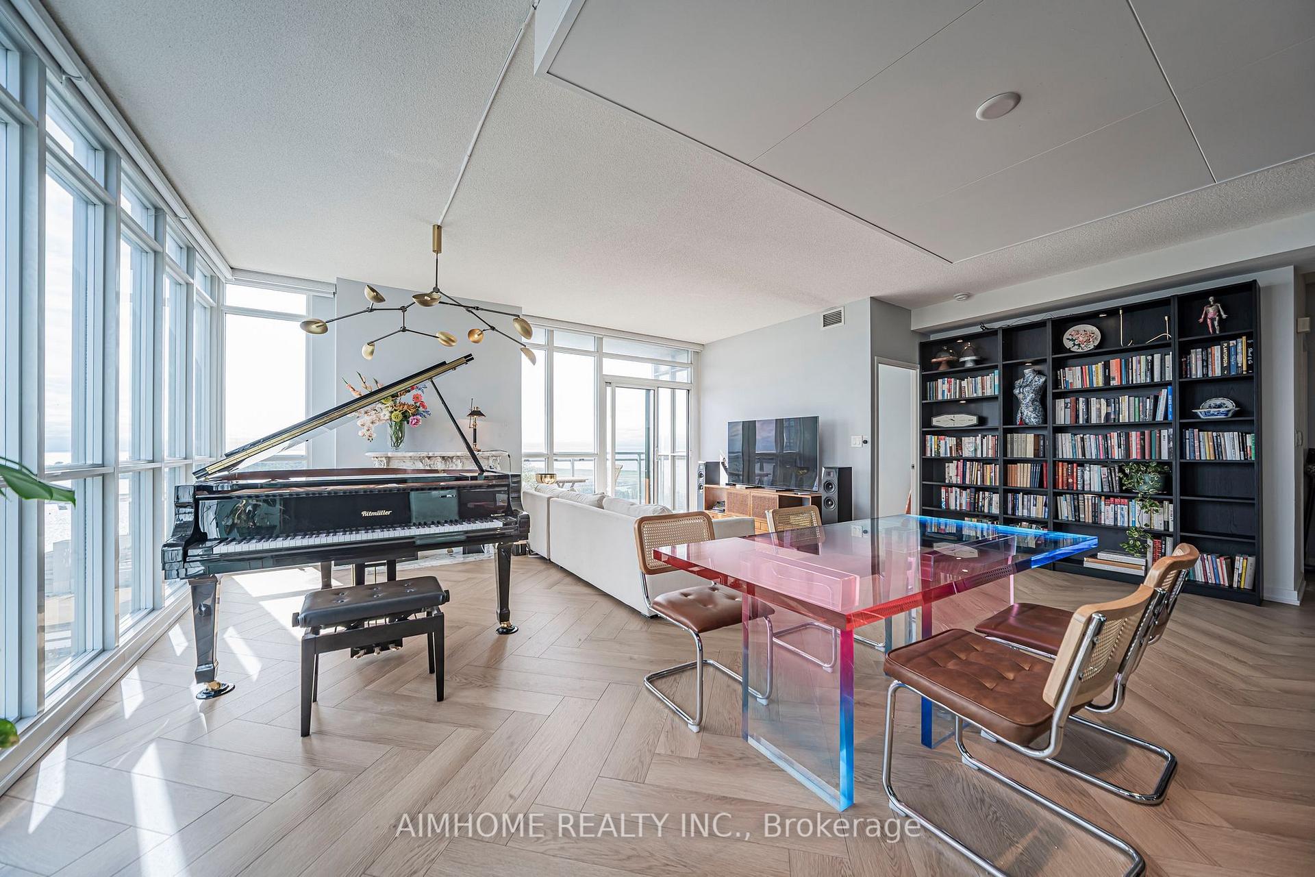Photo 13 of Unit 3206, 15 Iceboat Terrace, Toronto, Waterfront Communities — HOMEH