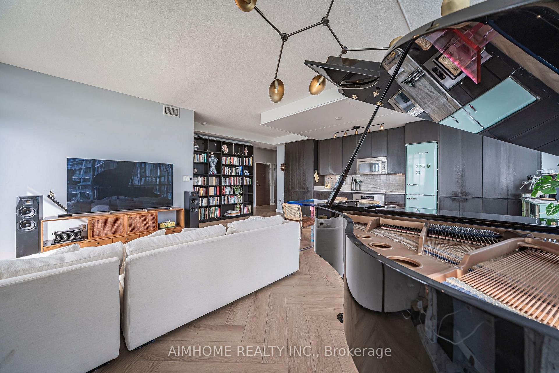 Photo 25 of Unit 3206, 15 Iceboat Terrace, Toronto, Waterfront Communities — HOMEH