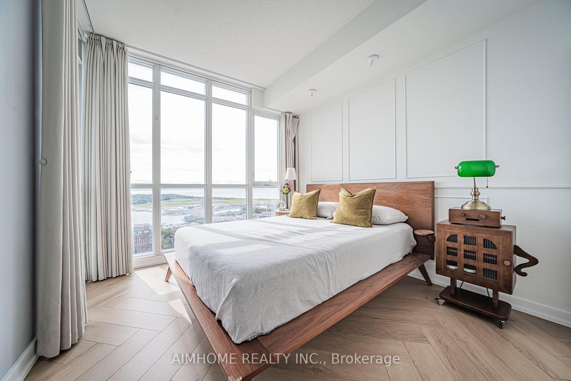 Photo 26 of Unit 3206, 15 Iceboat Terrace, Toronto, Waterfront Communities — HOMEH
