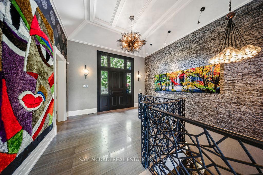 Photo 3 of 1206 Wildfield Crescent, Mississauga, Lorne Park — HOMEH