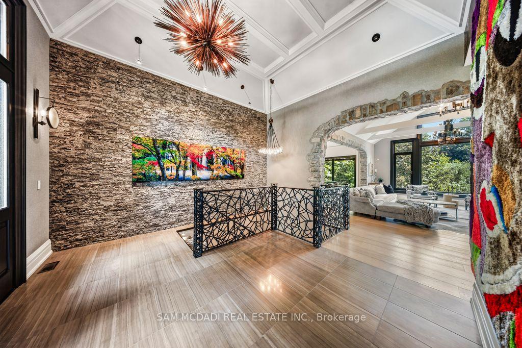 Photo 4 of 1206 Wildfield Crescent, Mississauga, Lorne Park — HOMEH