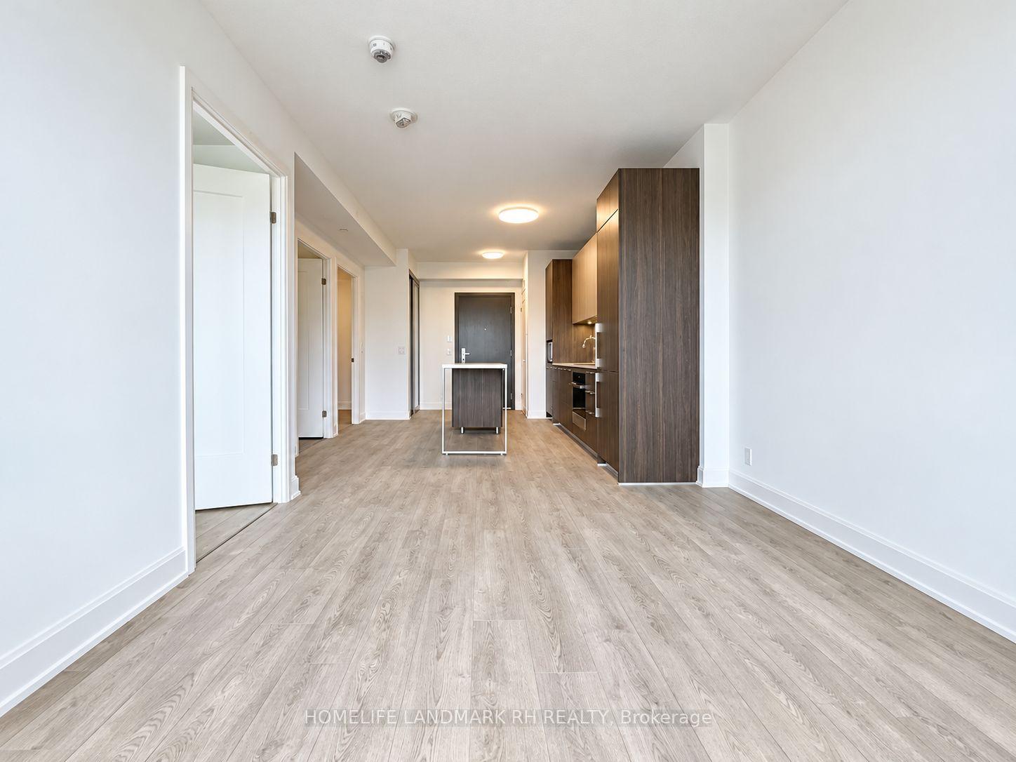 Photo 5 of Unit 516, 38 Water Walk Drive, Markham, Unionville — HOMEH