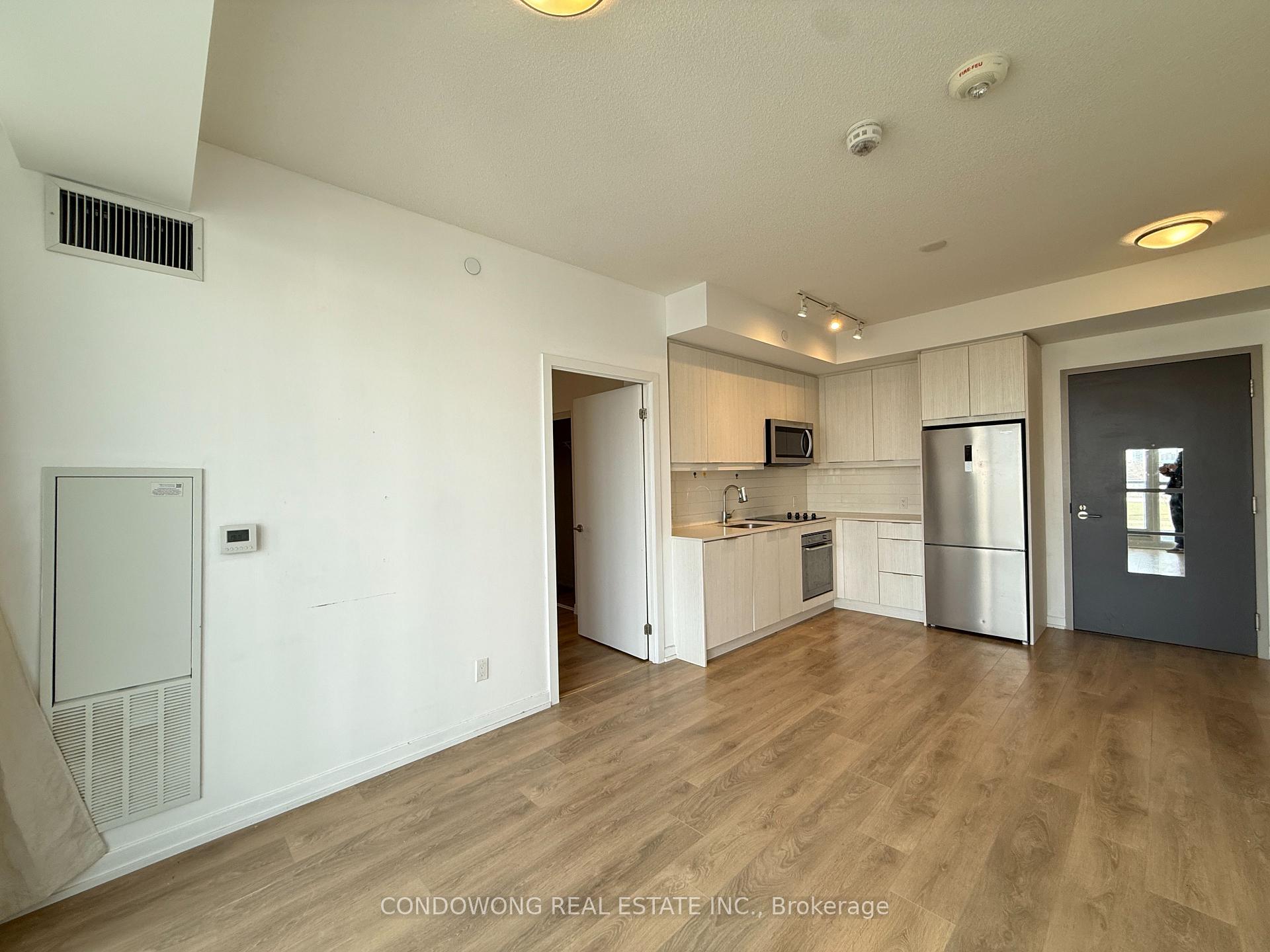 Photo 5 of Unit 409, 32 Forest Manor Road, North York, Henry Farm — HOMEH