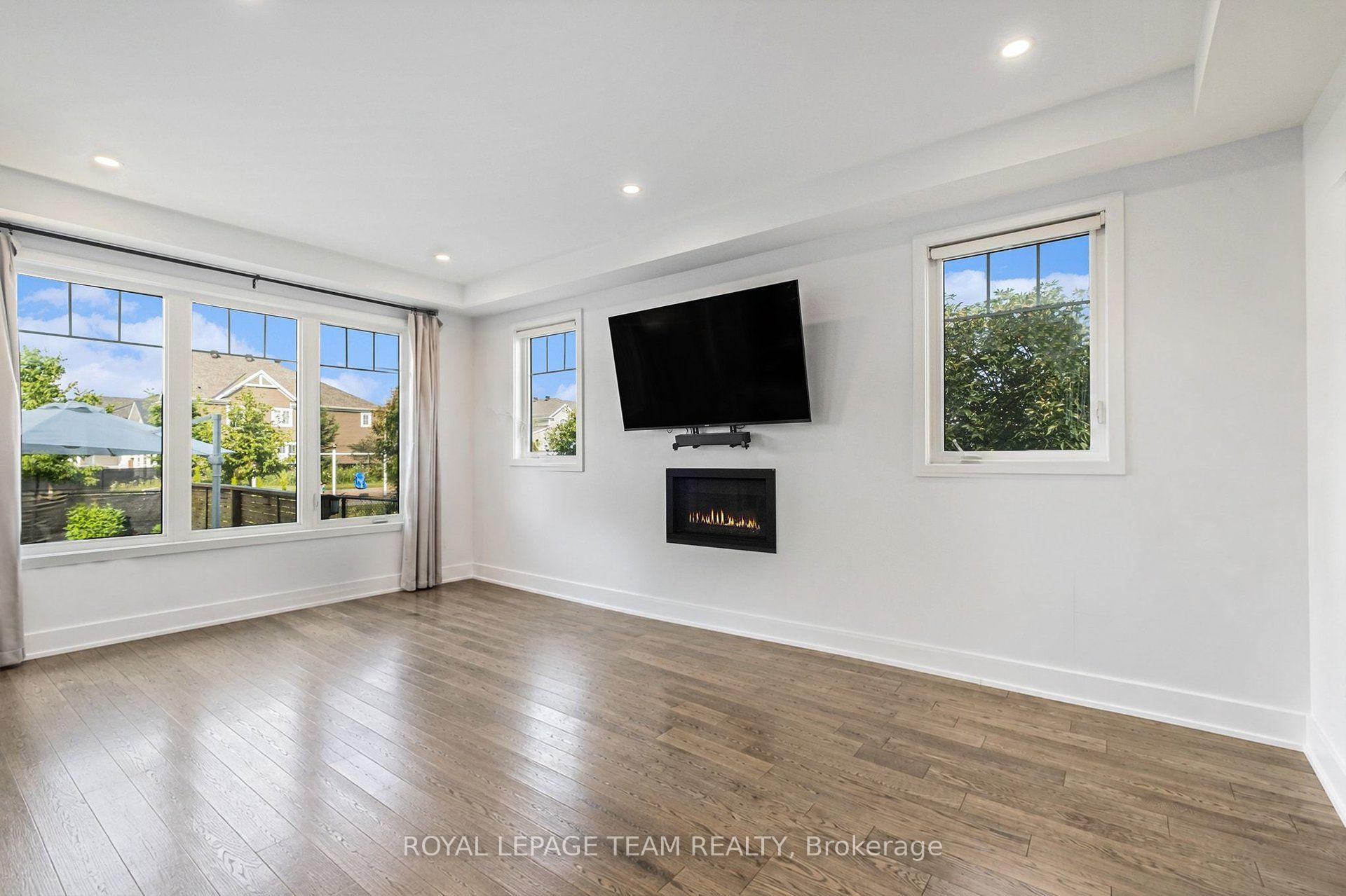 Photo 5 of 622 Malahat Way, Ottawa, Kanata - Emerald Meadows/Trailwest — HOMEH