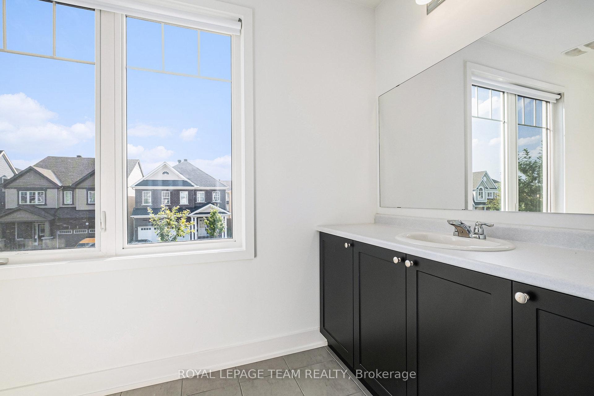 Photo 22 of 622 Malahat Way, Ottawa, Kanata - Emerald Meadows/Trailwest — HOMEH