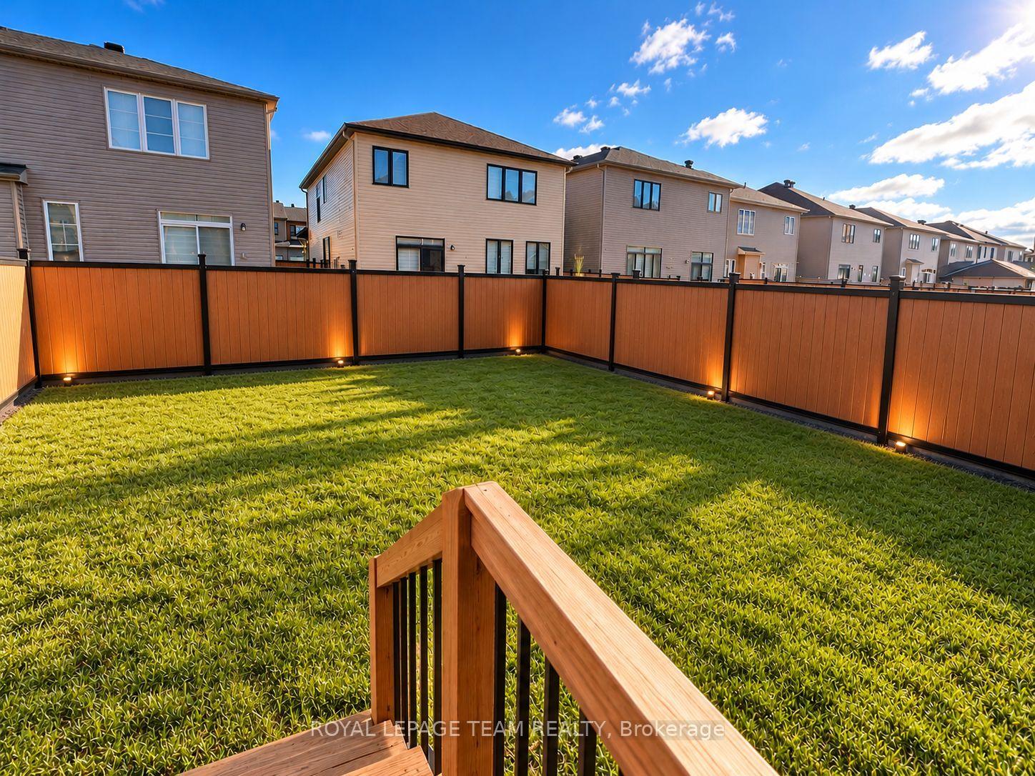 Photo 10 of 105 Maynooth Court, Ottawa, Barrhaven - Half Moon Bay — HOMEH