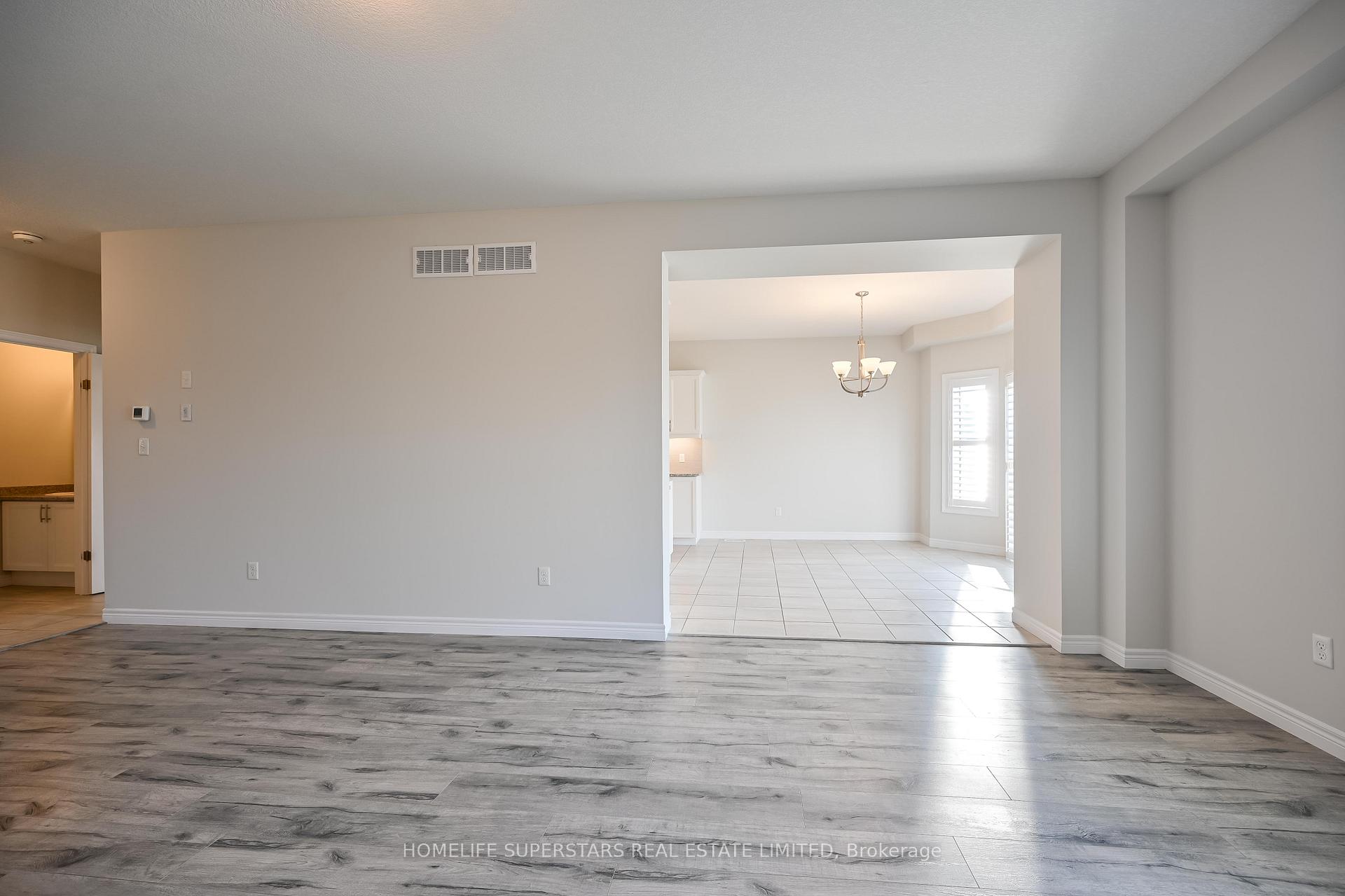 Photo 8 of 29 Newstead Road, Brant, Paris — HOMEH