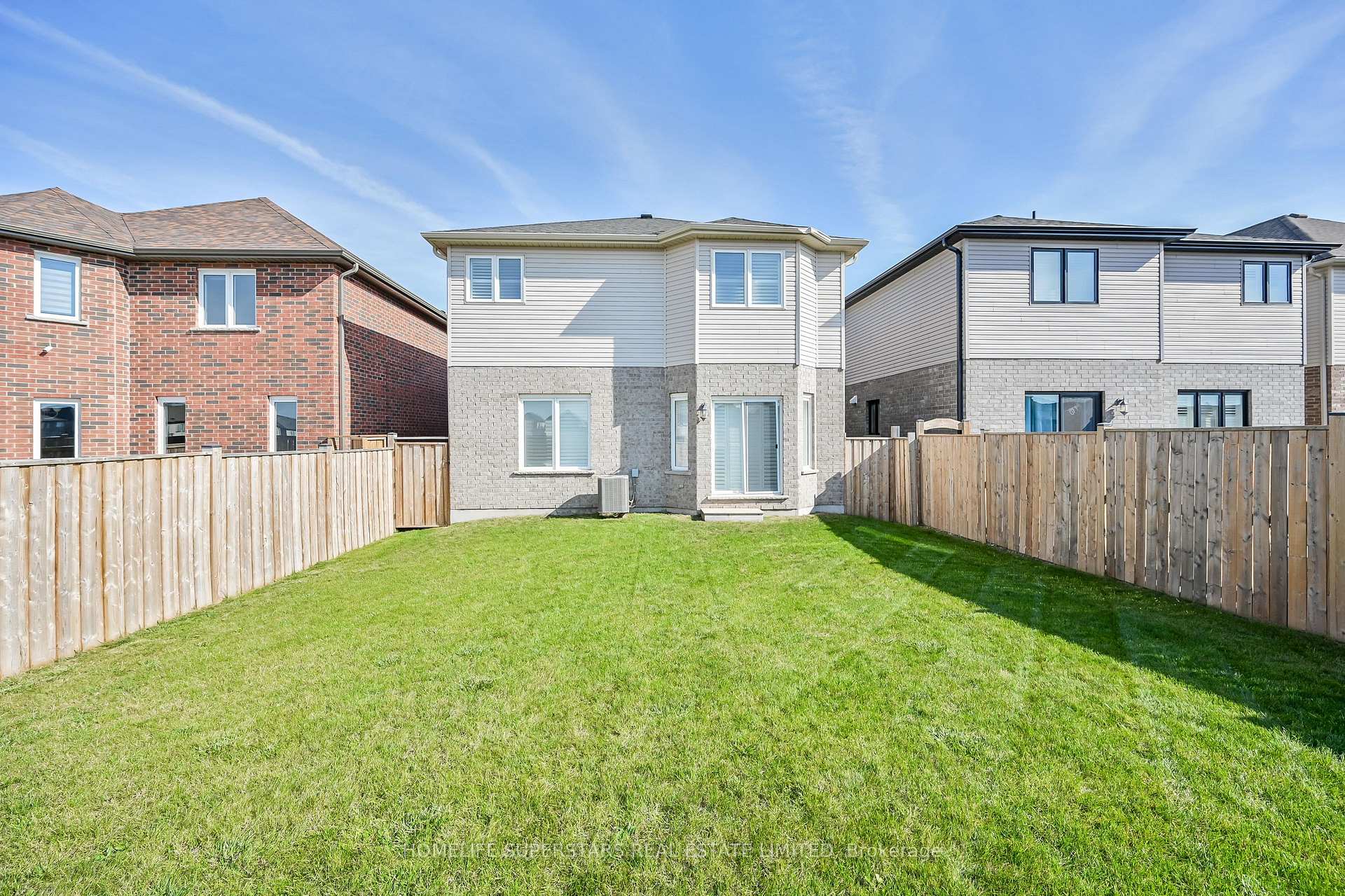 Photo 30 of 29 Newstead Road, Brant, Paris — HOMEH