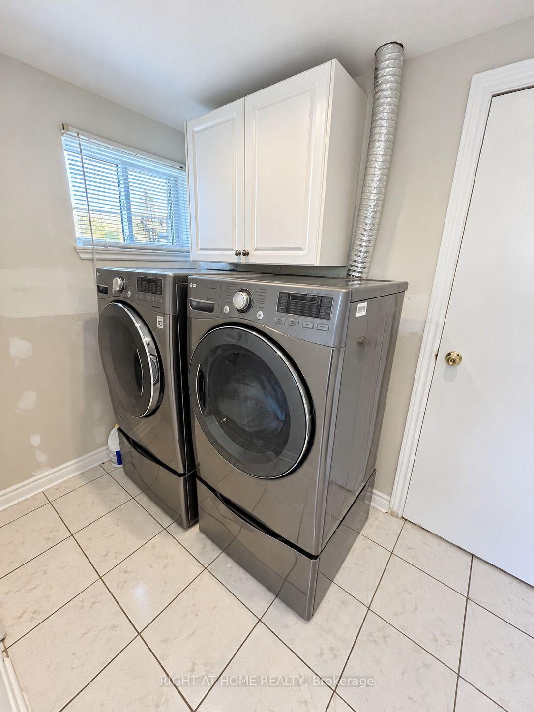 Photo 28 of 101 Hanson Road, Mississauga, Fairview — HOMEH