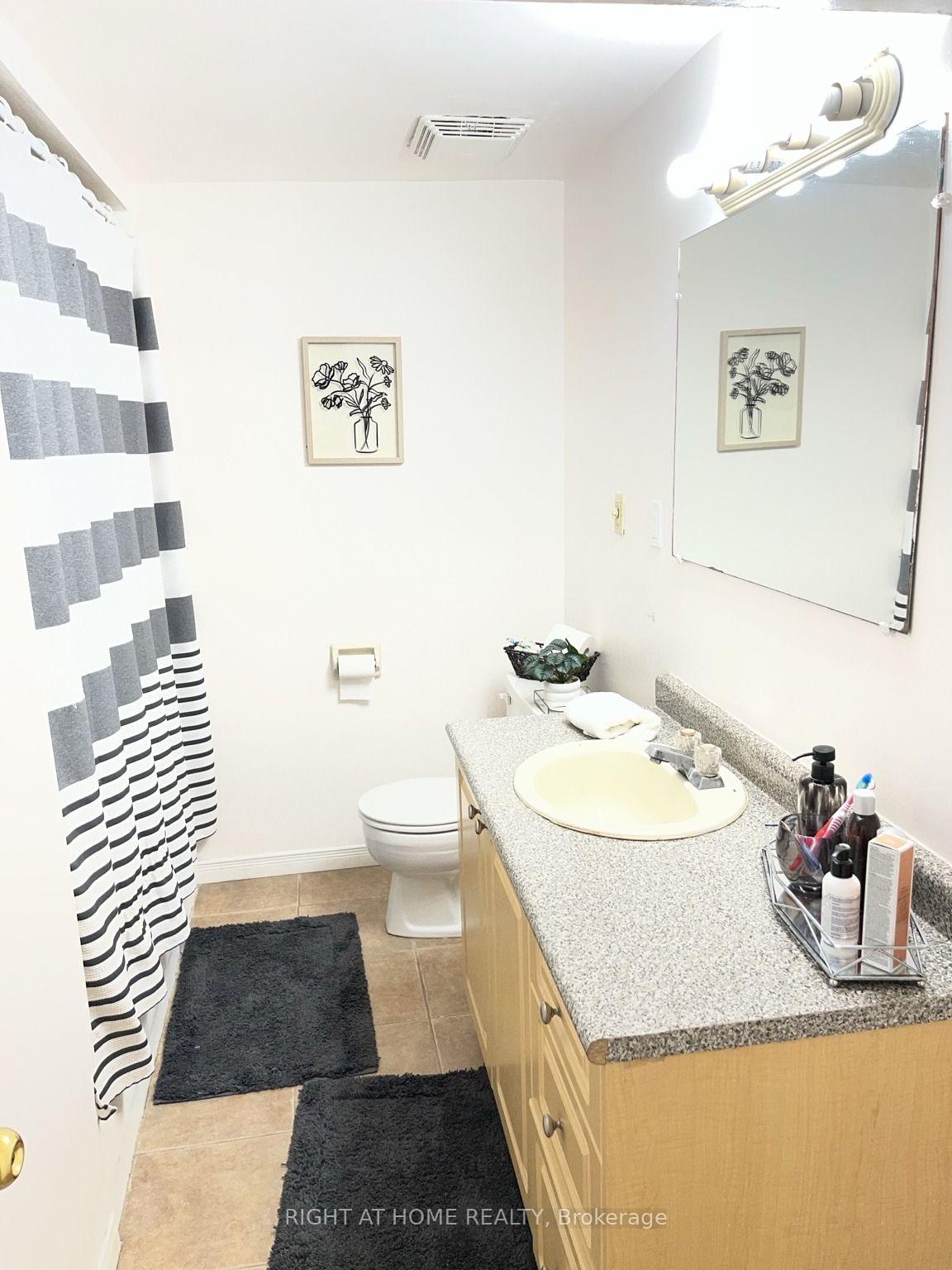 Photo 36 of 101 Hanson Road, Mississauga, Fairview — HOMEH