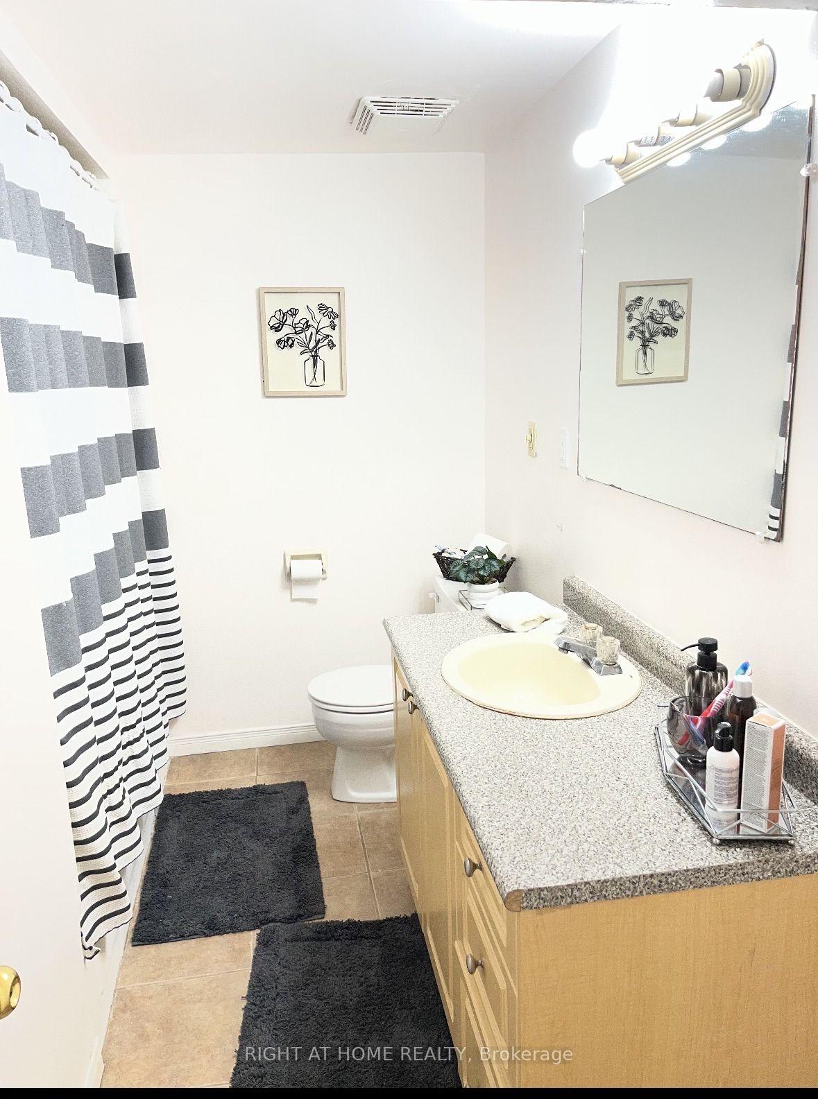 Photo 37 of 101 Hanson Road, Mississauga, Fairview — HOMEH