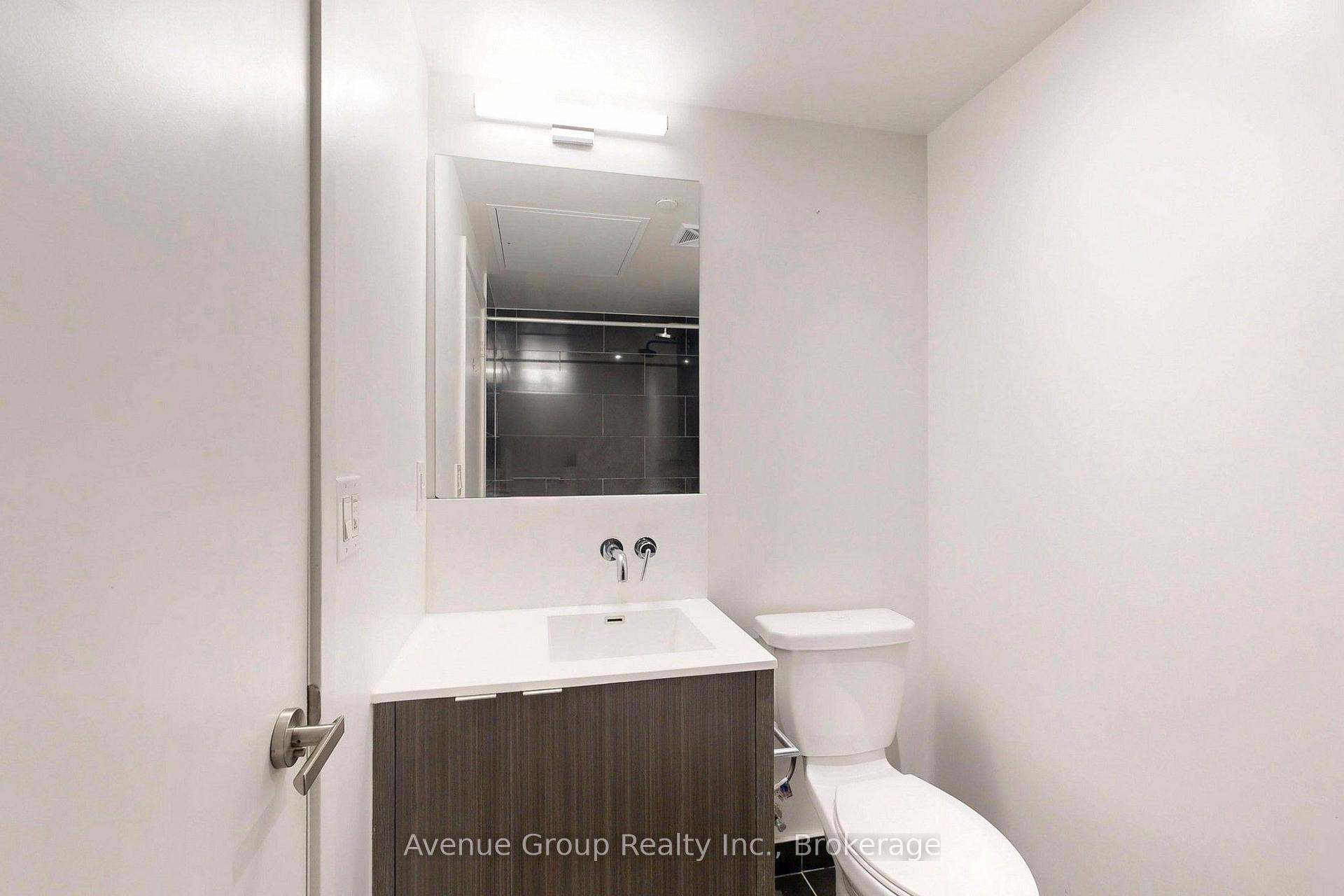 Photo 19 of Unit 1705, 100 Harbour Street, Toronto, Waterfront Communities — HOMEH