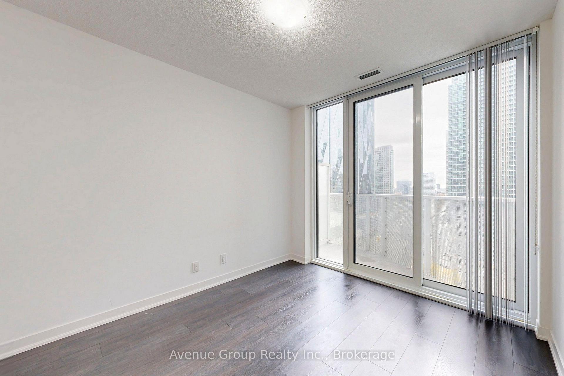 Photo 25 of Unit 1705, 100 Harbour Street, Toronto, Waterfront Communities — HOMEH