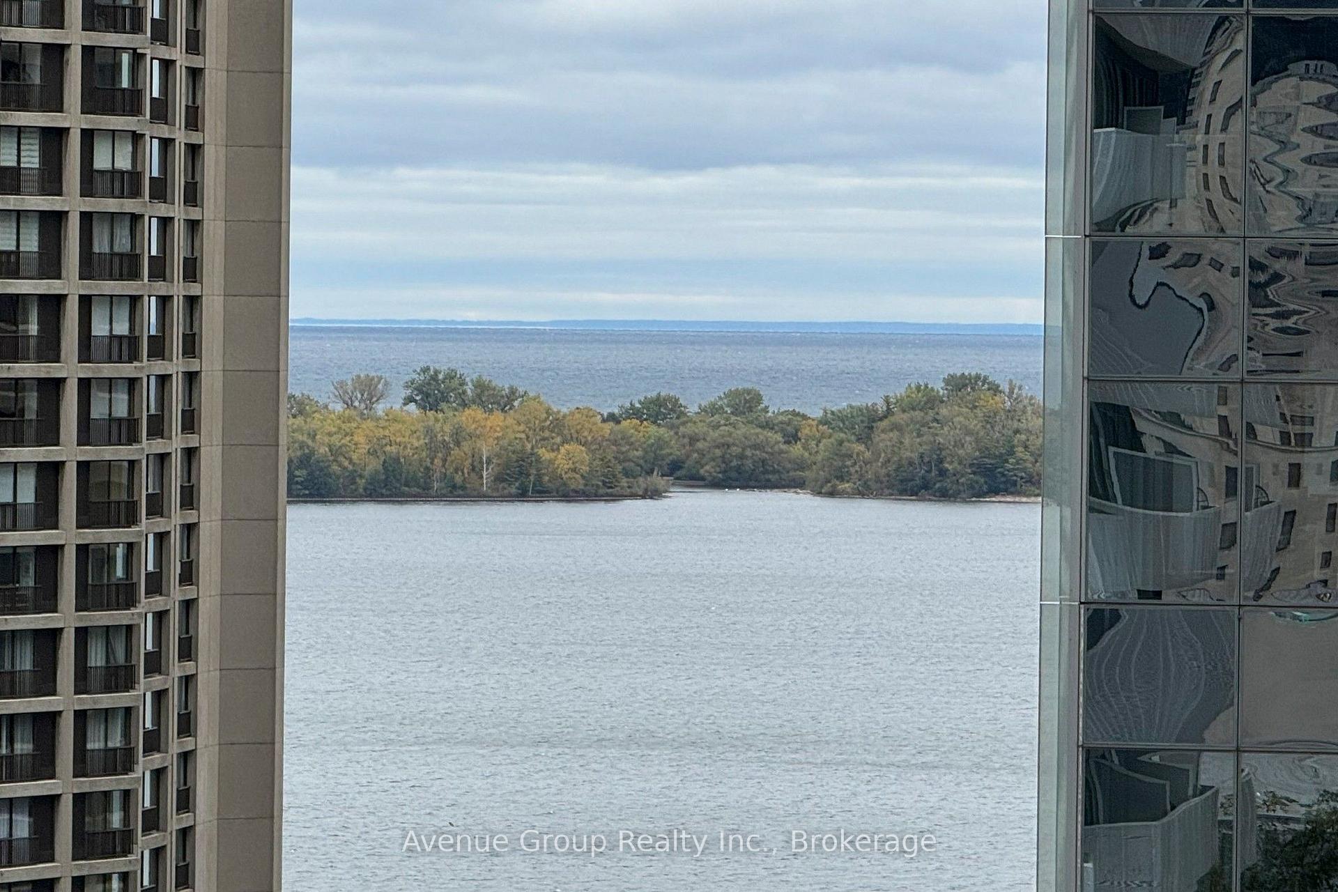 Photo 31 of Unit 1705, 100 Harbour Street, Toronto, Waterfront Communities — HOMEH