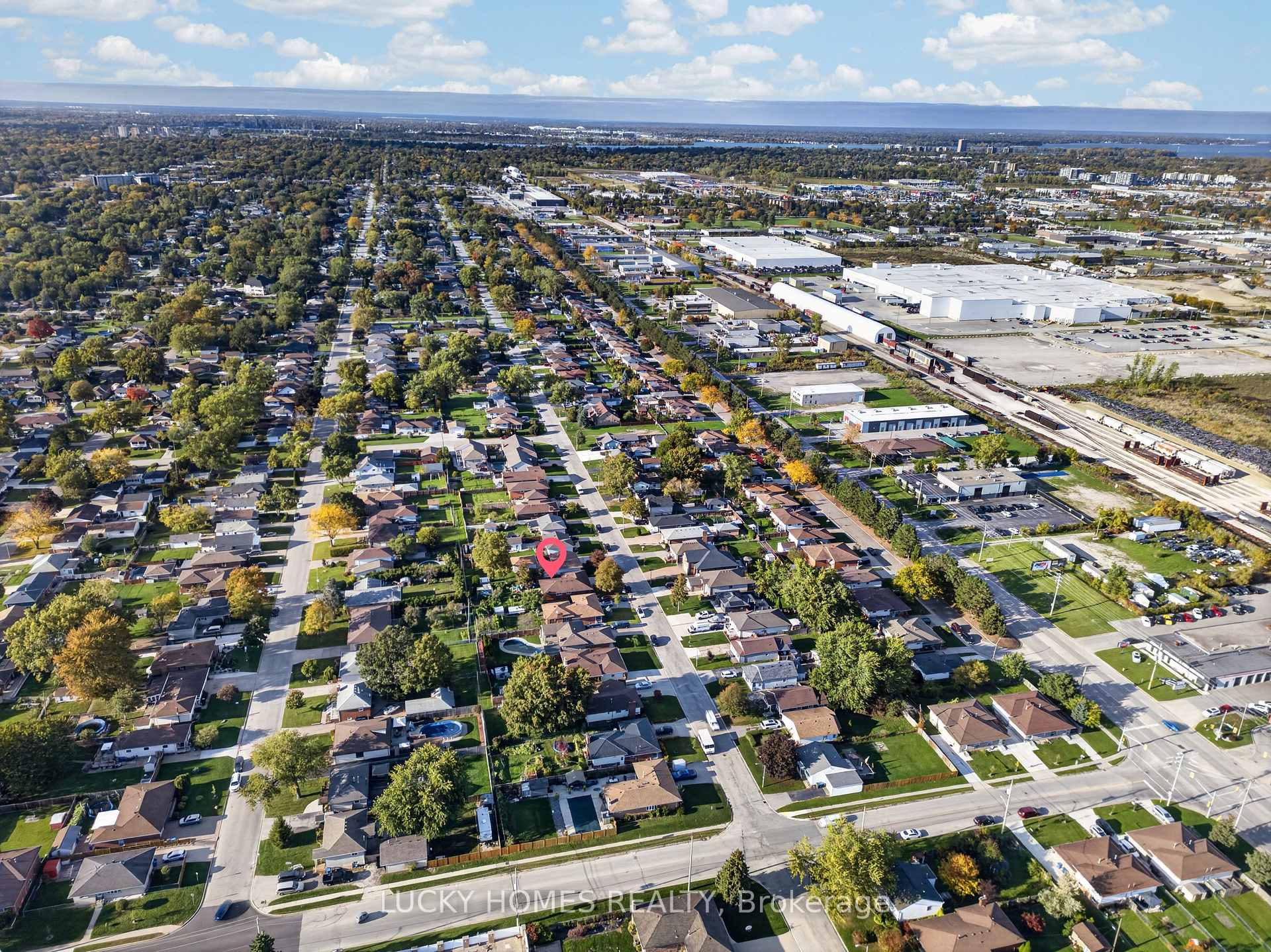 Photo 8 of 3061 Lloyd George Boulevard, Windsor, Fontainbleu — HOMEH