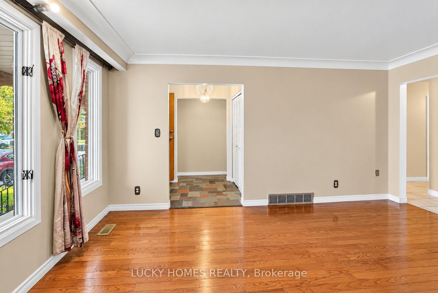Photo 15 of 3061 Lloyd George Boulevard, Windsor, Fontainbleu — HOMEH