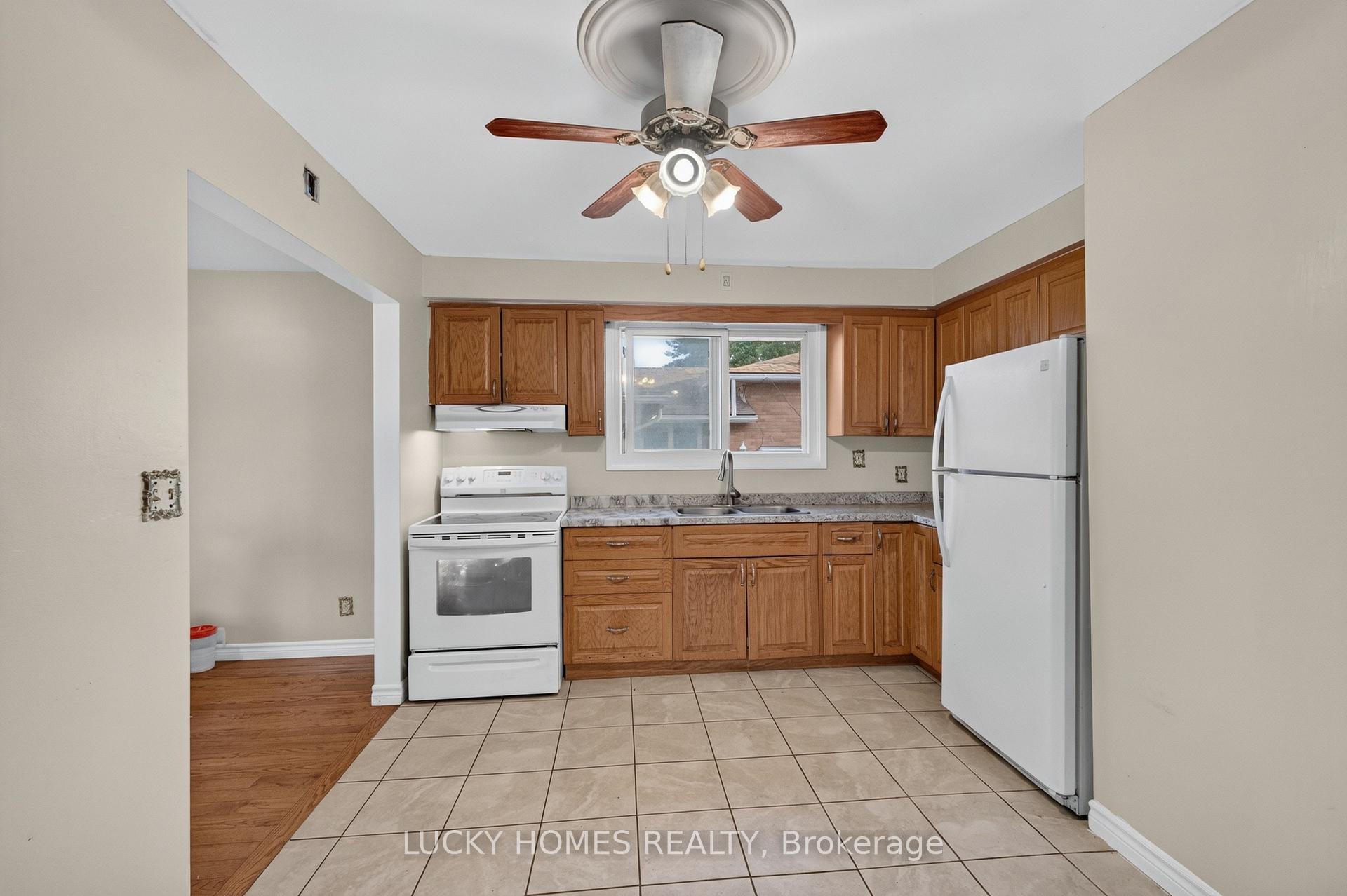 Photo 18 of 3061 Lloyd George Boulevard, Windsor, Fontainbleu — HOMEH