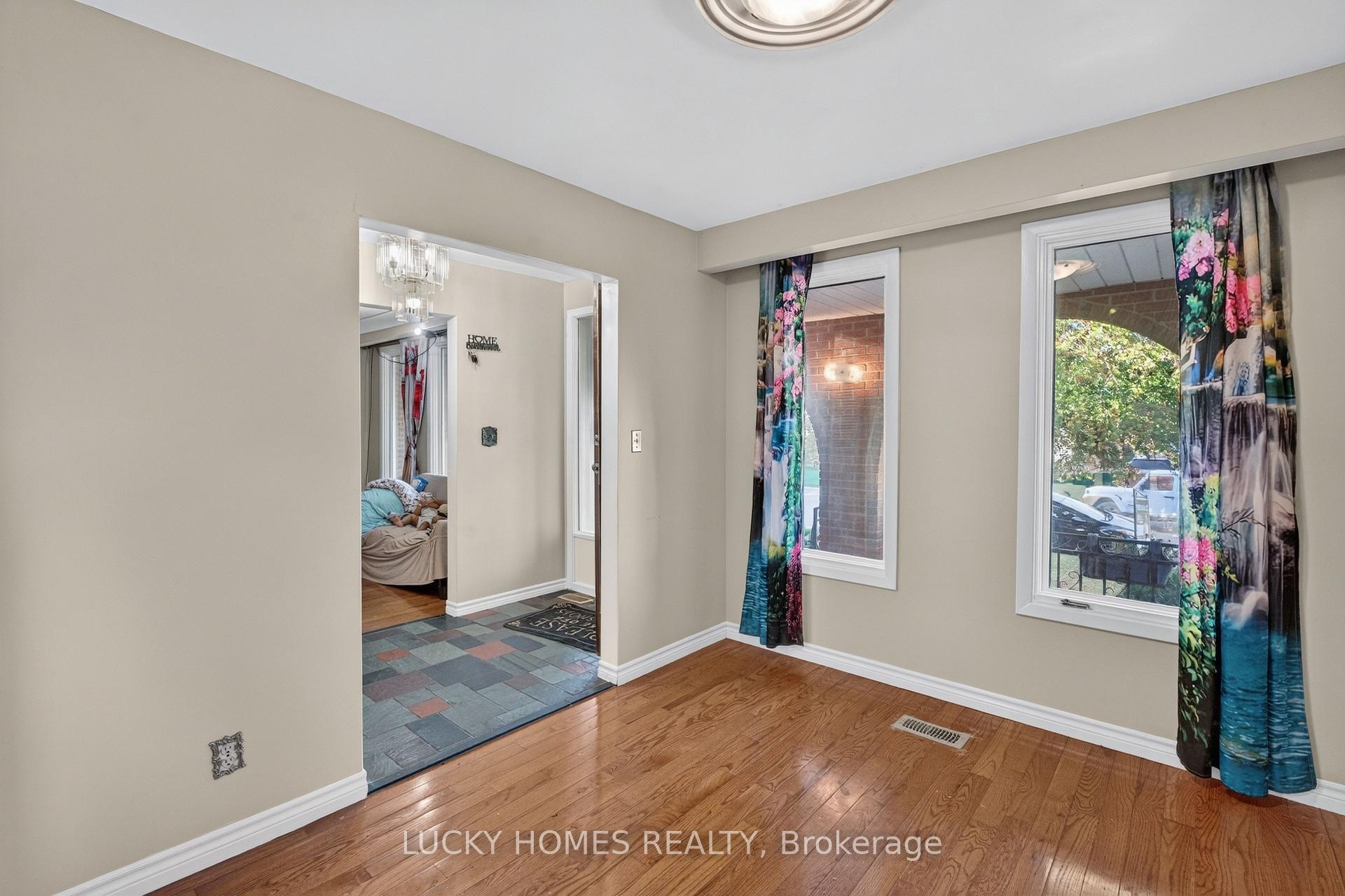 Photo 21 of 3061 Lloyd George Boulevard, Windsor, Fontainbleu — HOMEH