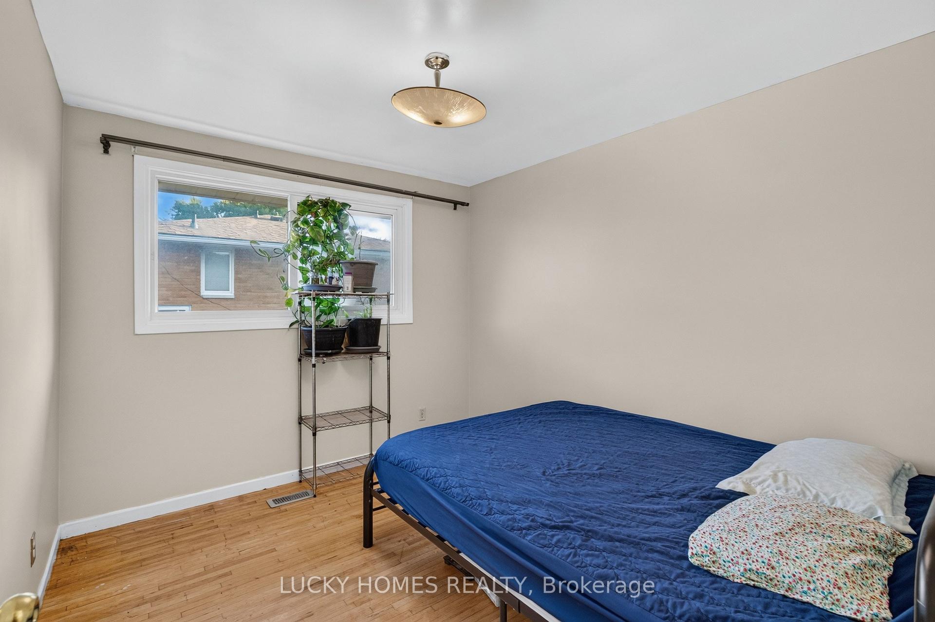 Photo 24 of 3061 Lloyd George Boulevard, Windsor, Fontainbleu — HOMEH