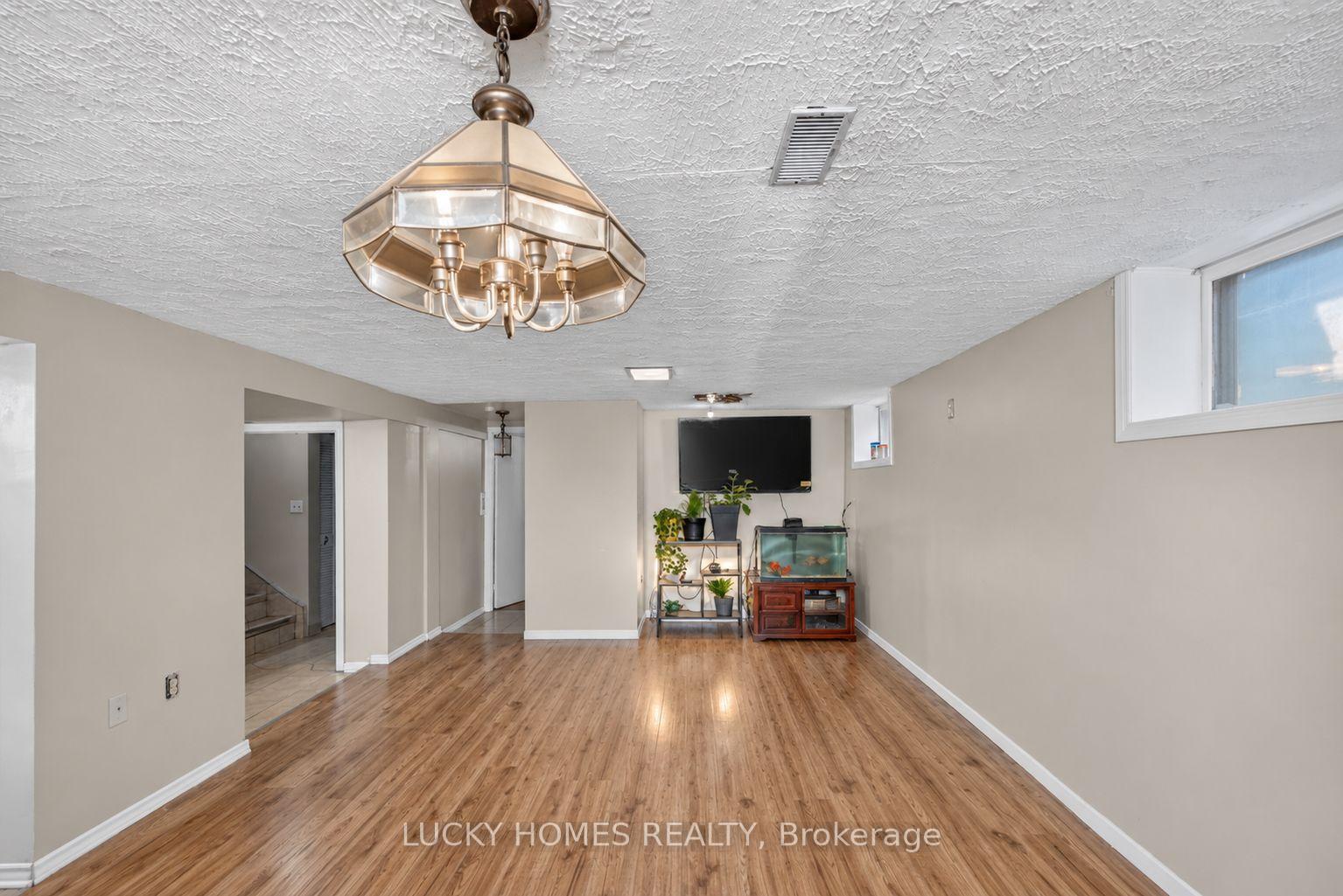 Photo 36 of 3061 Lloyd George Boulevard, Windsor, Fontainbleu — HOMEH