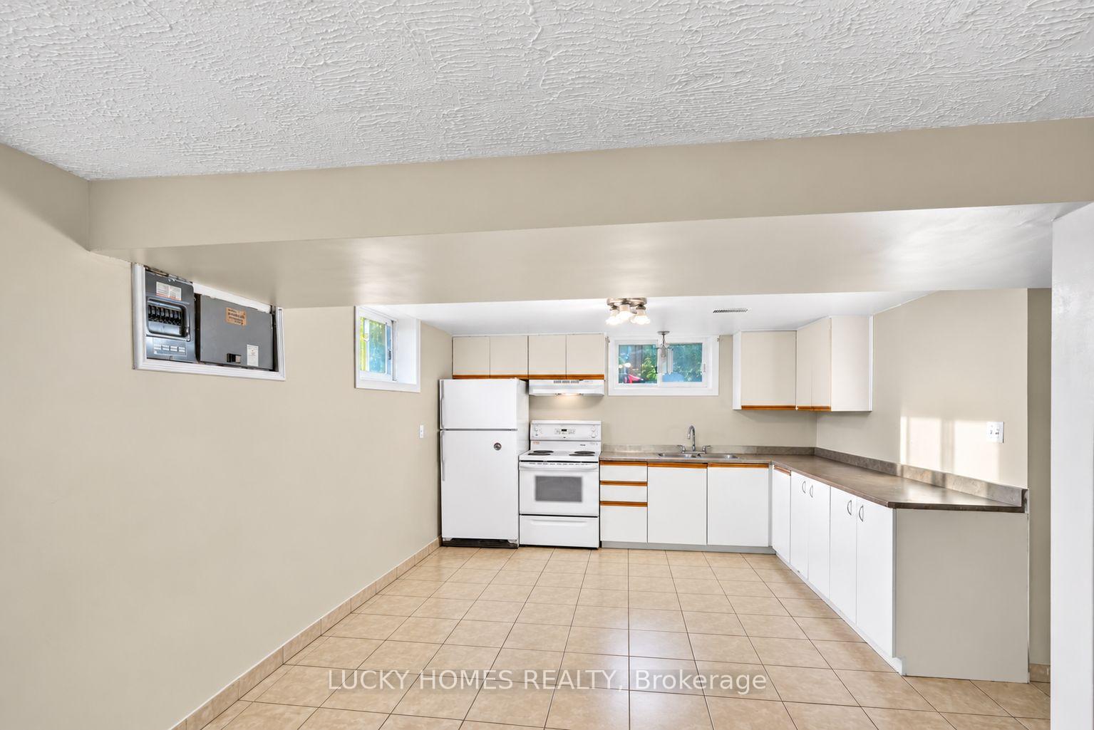 Photo 38 of 3061 Lloyd George Boulevard, Windsor, Fontainbleu — HOMEH