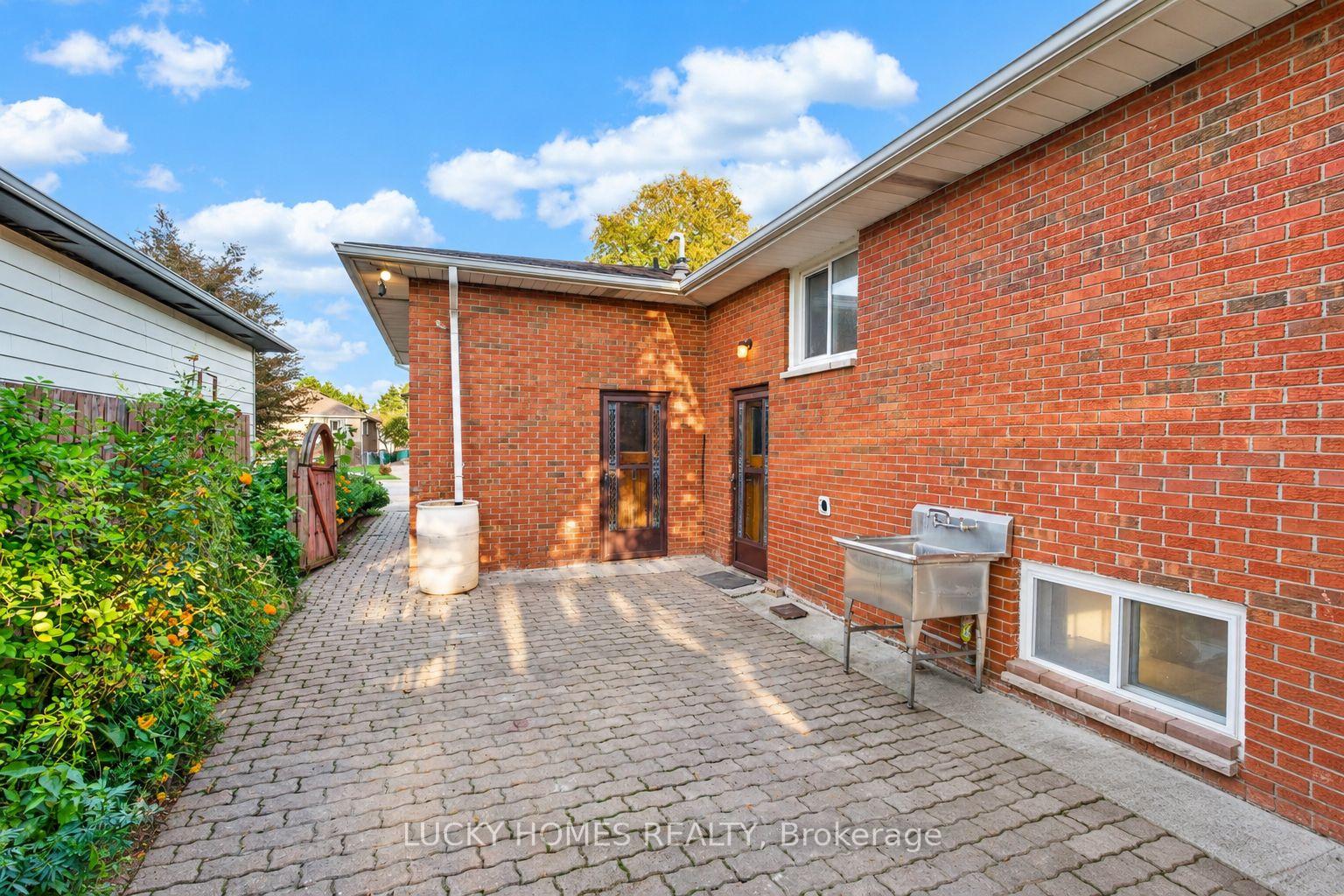 Photo 46 of 3061 Lloyd George Boulevard, Windsor, Fontainbleu — HOMEH