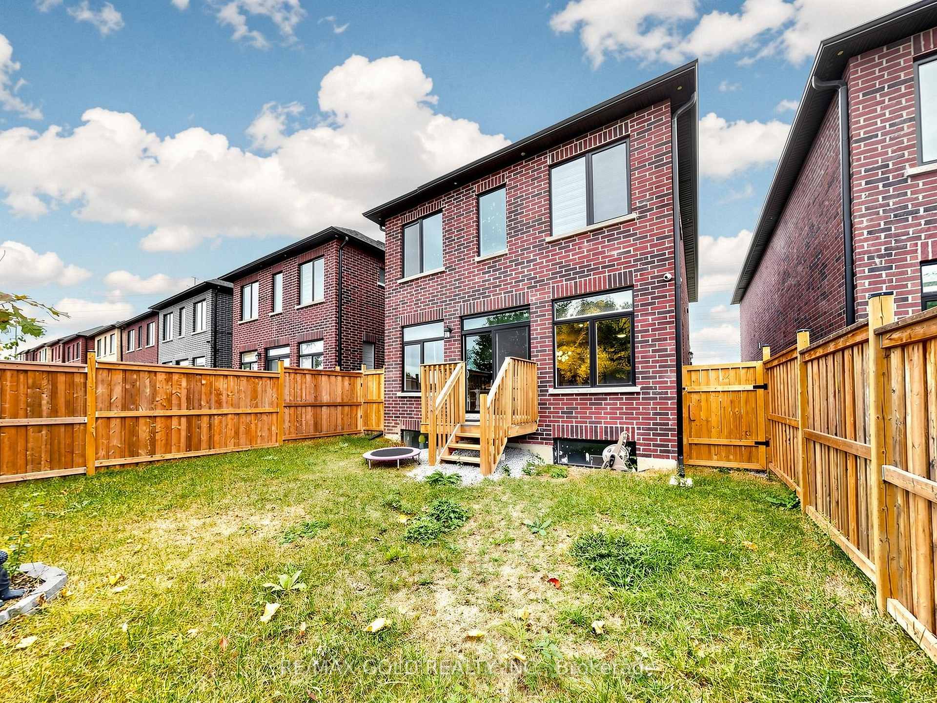 Photo 45 of 77 Chelliah Court, Scarborough, Rouge — HOMEH