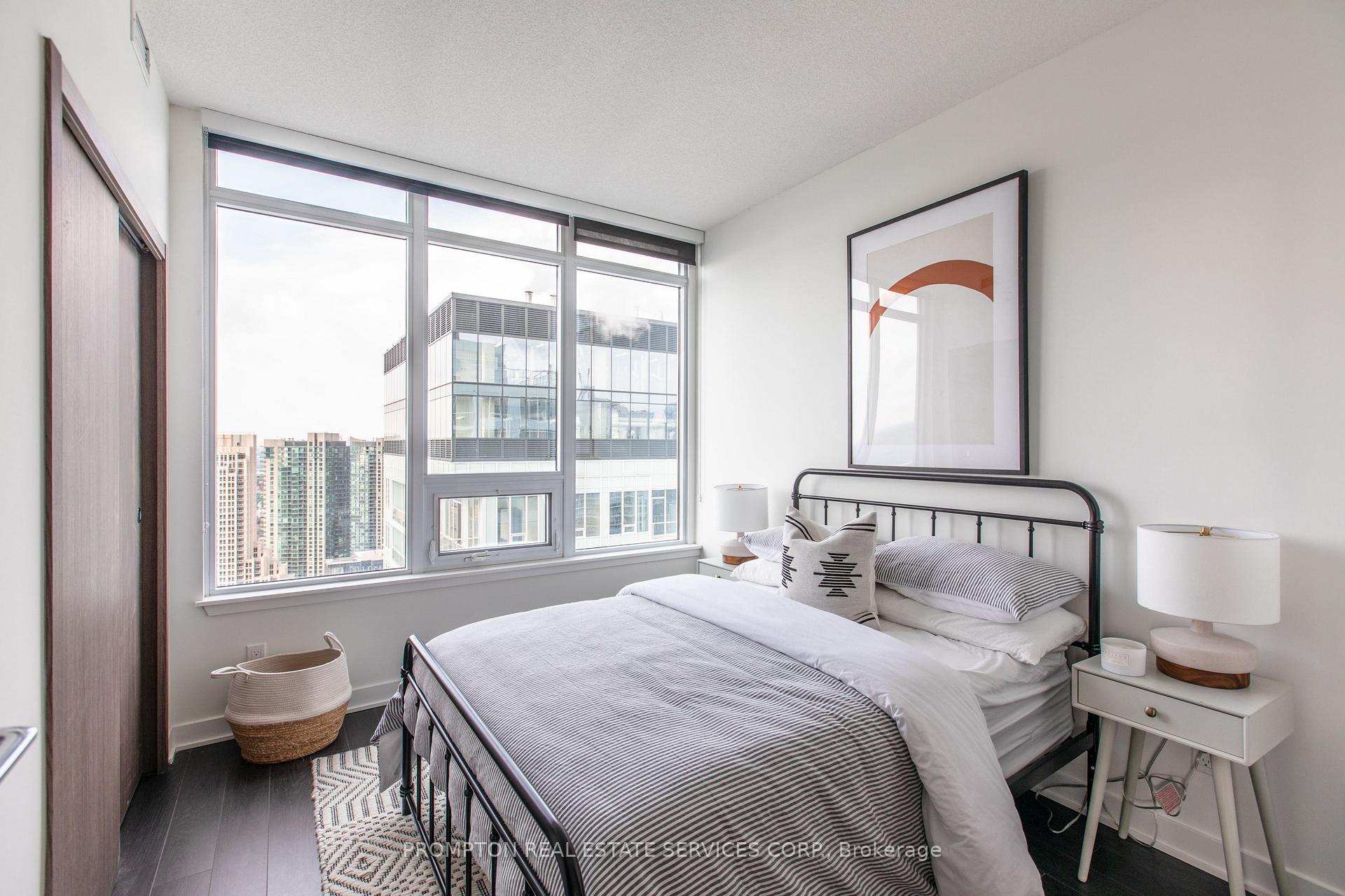 Photo 5 of Unit 2502, 17 Bathurst Street, Toronto, Waterfront Communities — HOMEH