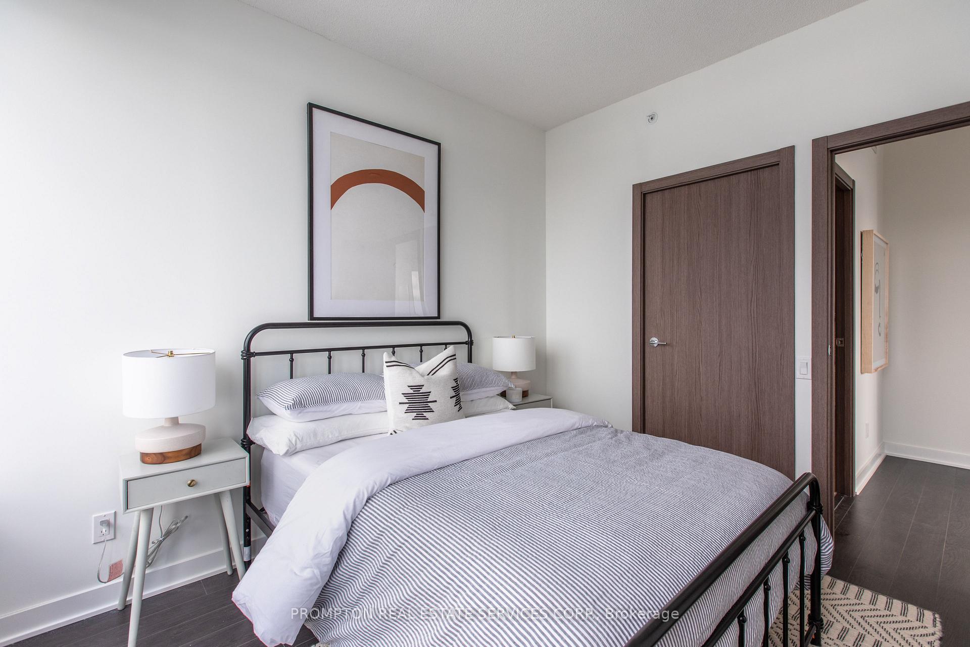 Photo 6 of Unit 2502, 17 Bathurst Street, Toronto, Waterfront Communities — HOMEH