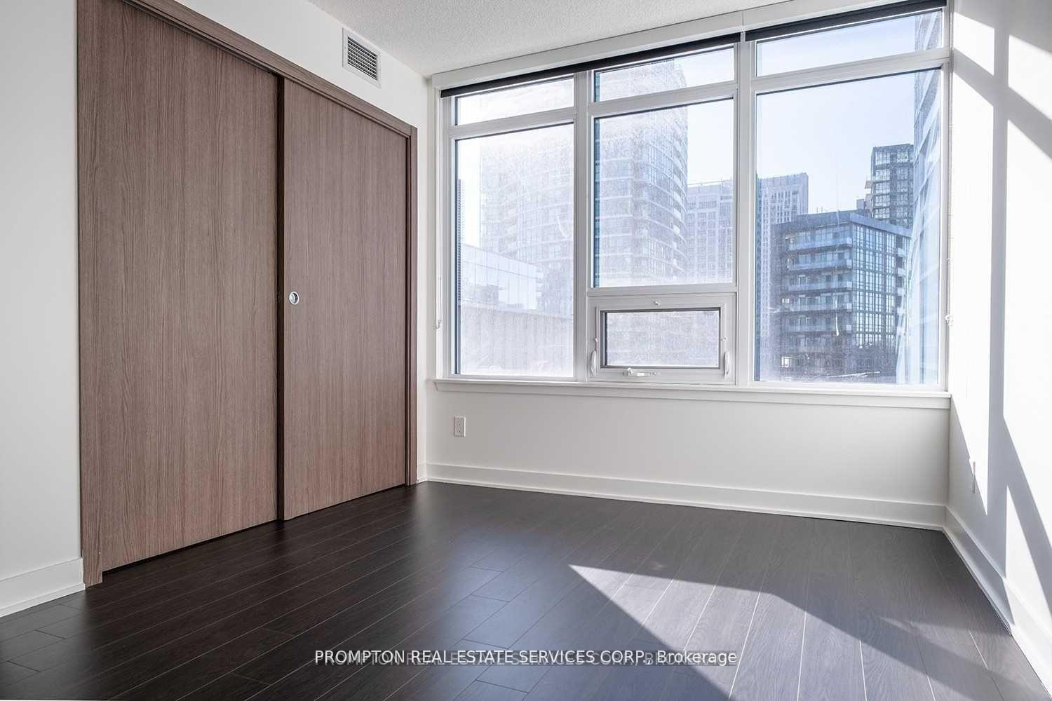 Photo 9 of Unit 2502, 17 Bathurst Street, Toronto, Waterfront Communities — HOMEH