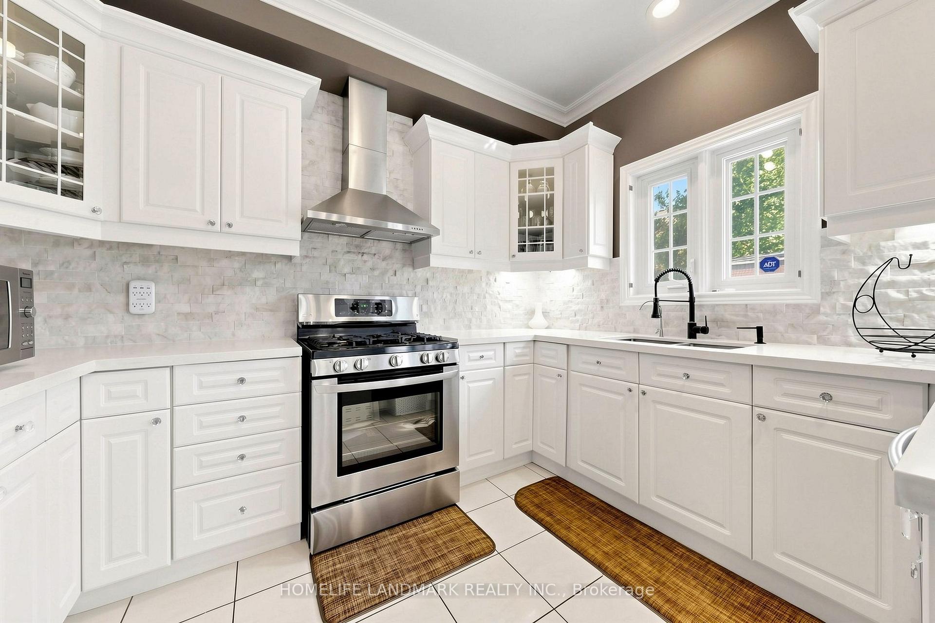 Photo 11 of 1 Trent Street, Aurora, Bayview Wellington — HOMEH