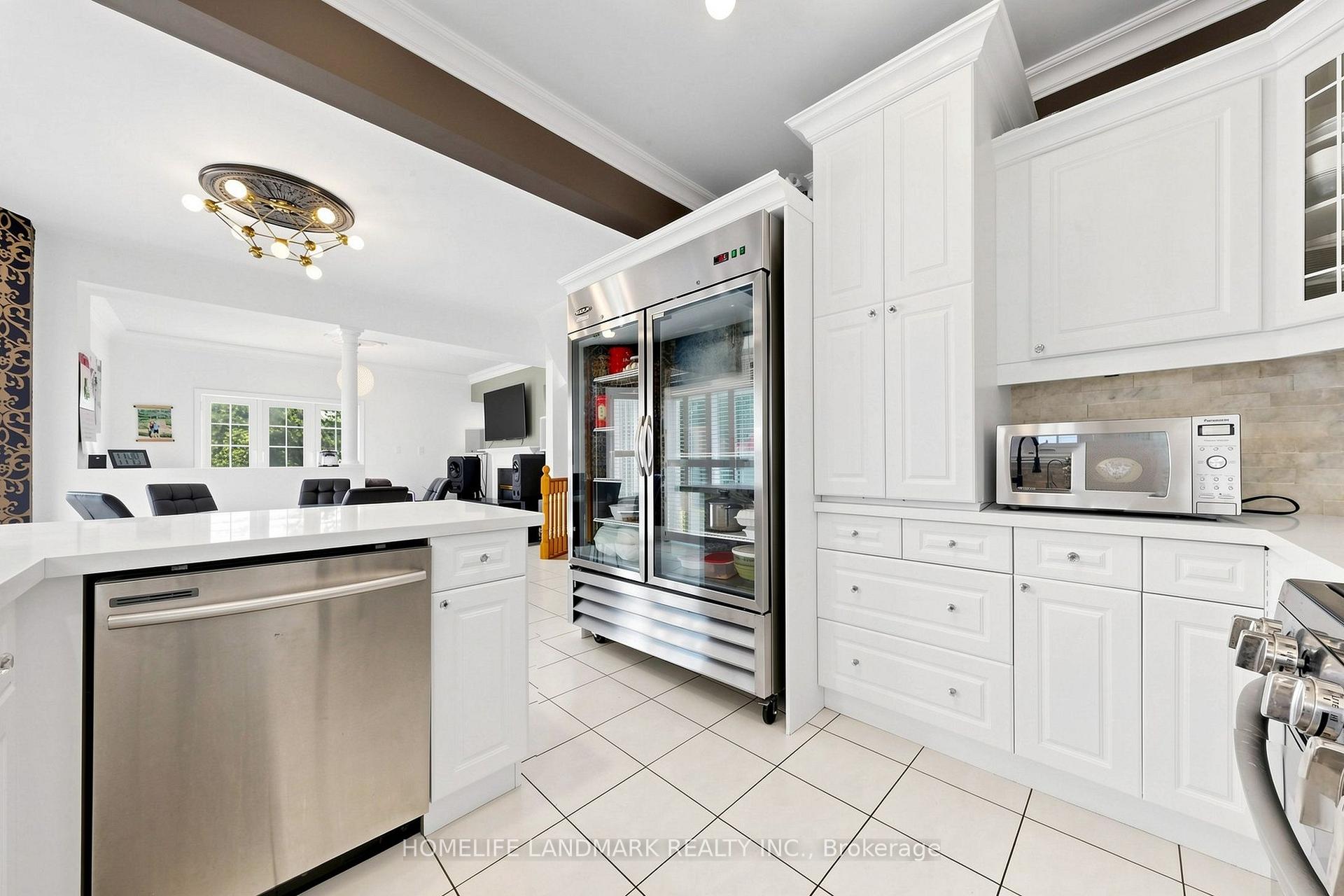 Photo 14 of 1 Trent Street, Aurora, Bayview Wellington — HOMEH