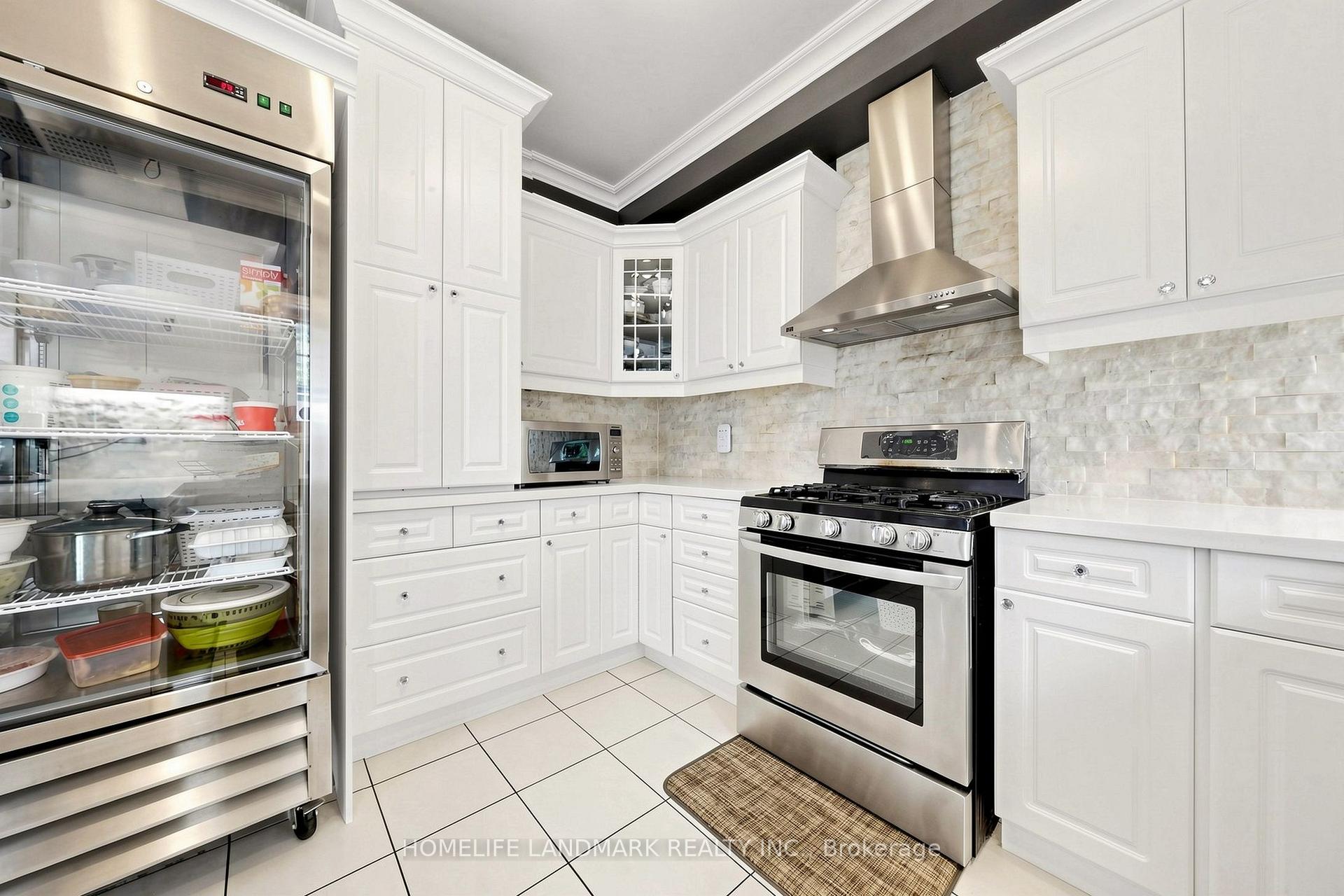 Photo 15 of 1 Trent Street, Aurora, Bayview Wellington — HOMEH