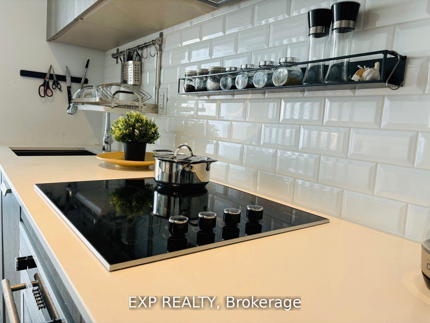 Photo 8 of Unit 4410, 50 Charles Street, Toronto, Church-Yonge Corridor — HOMEH