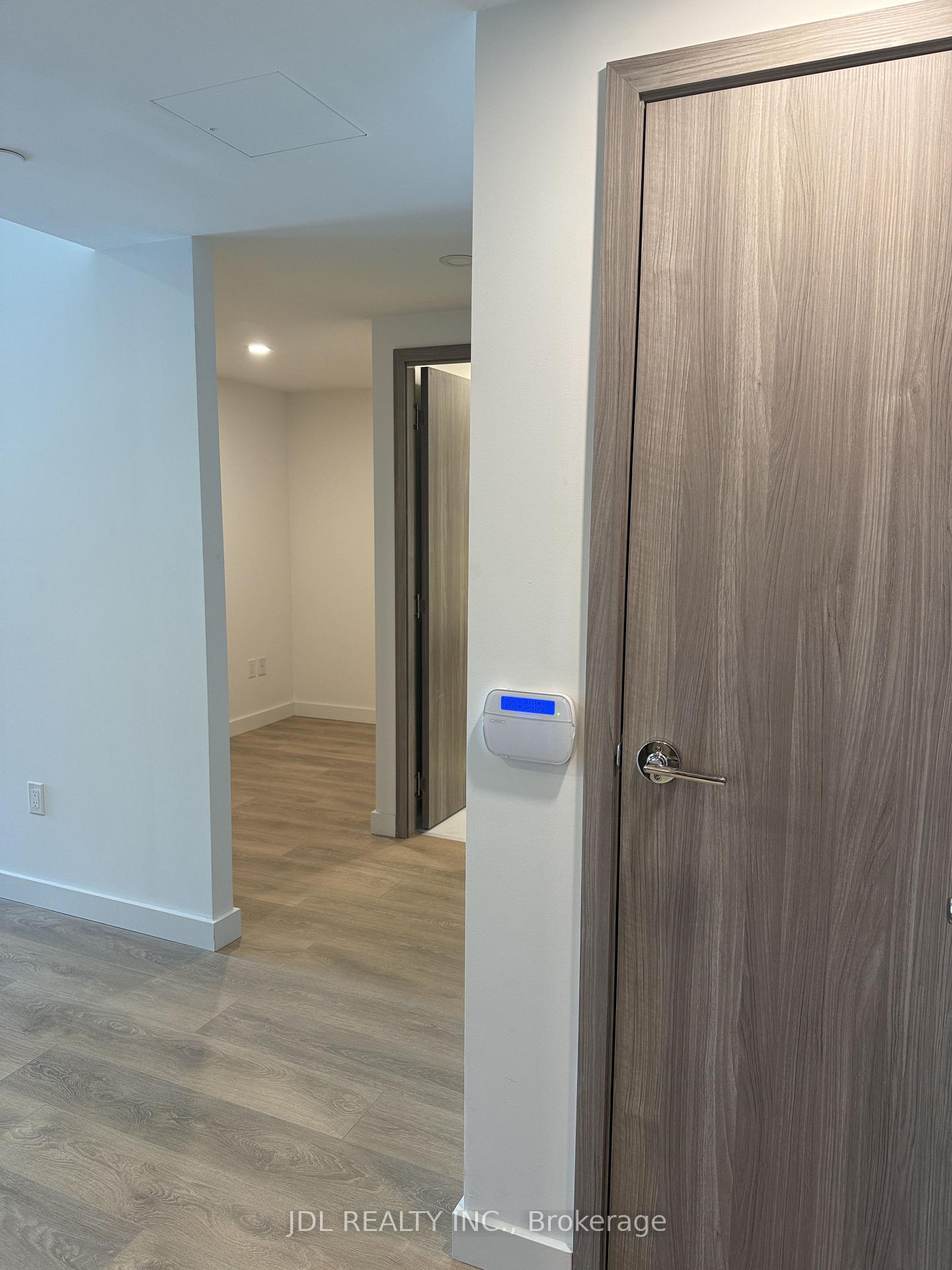 Photo 10 of Unit 702, 1 Concord CityPlace Way, Toronto, Waterfront Communities — HOMEH